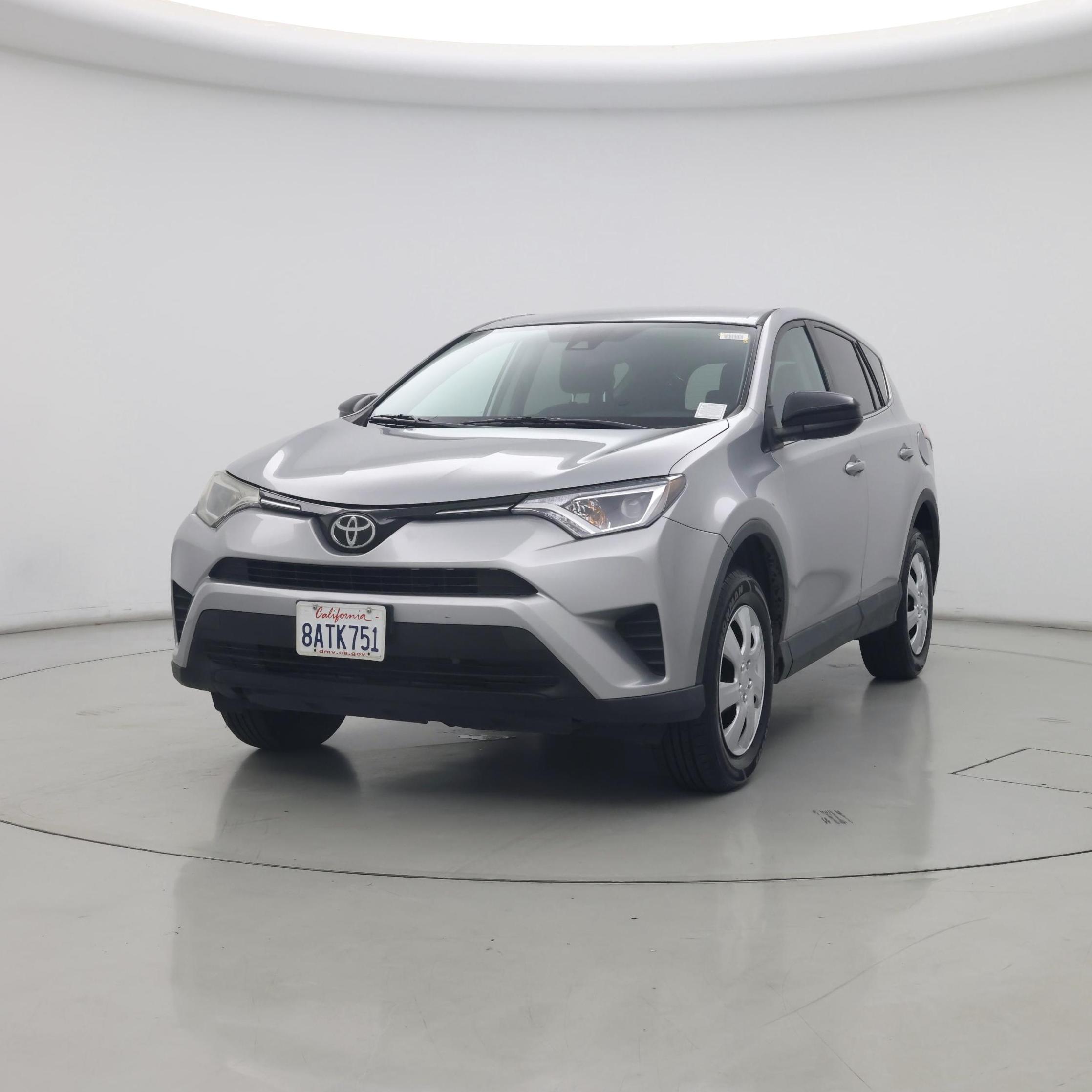 Thumbnail: 2018 Toyota RAV4 - 4