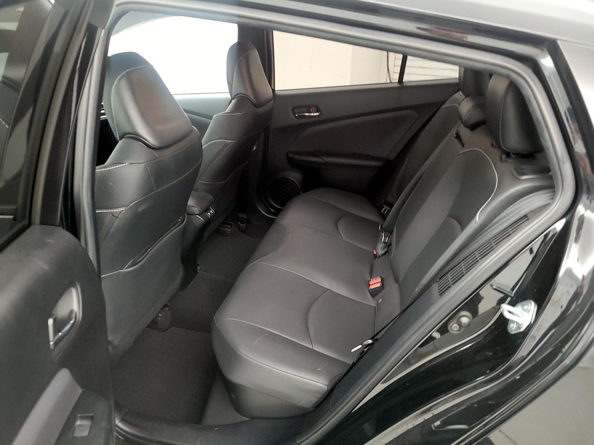 Thumbnail: 2021 Toyota Prius Prime - 20