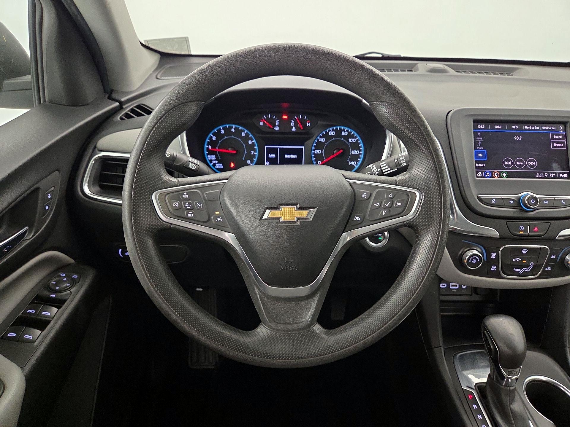 Thumbnail: 2022 Chevrolet Equinox - 10