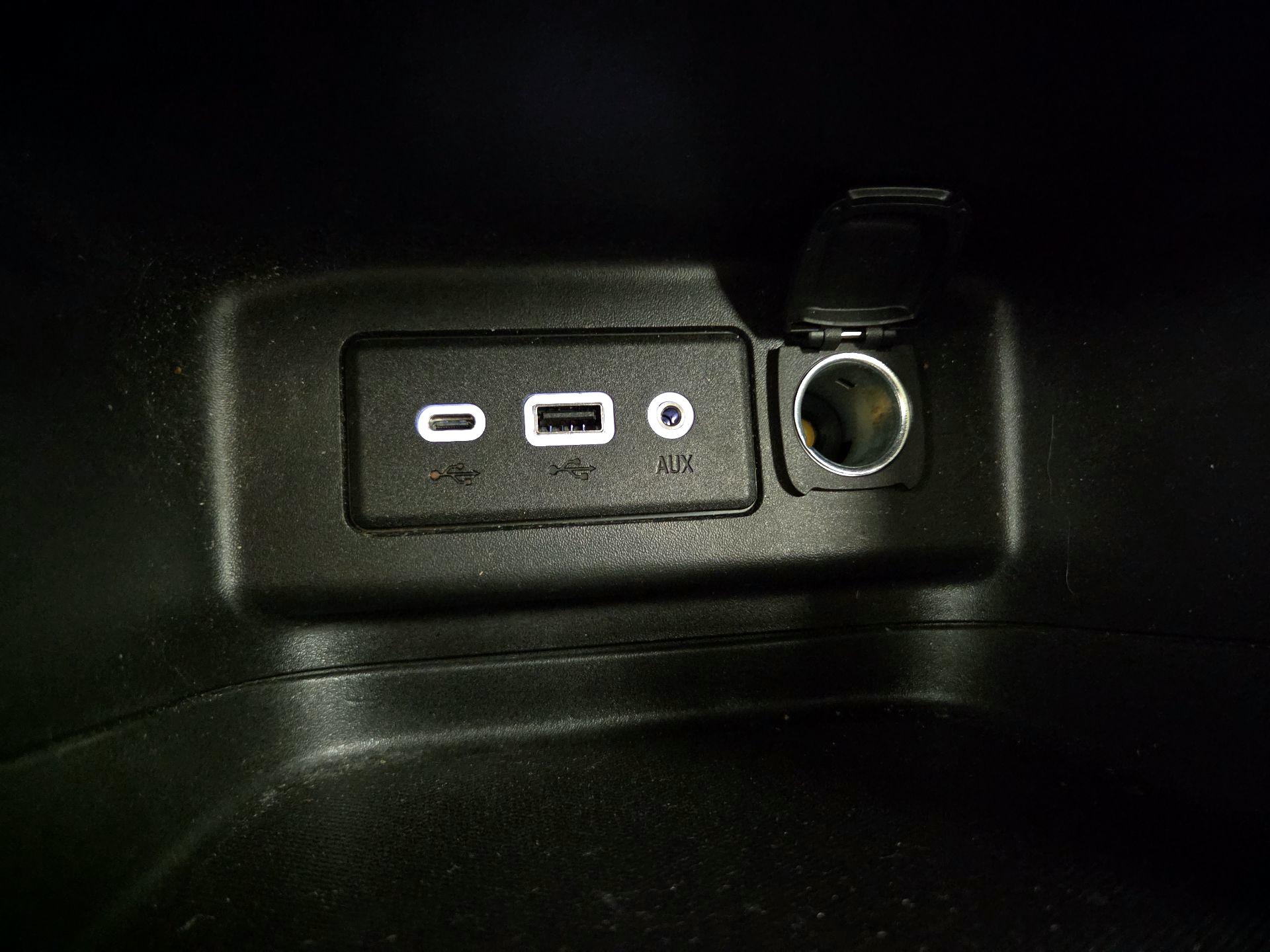 Thumbnail: 2022 Chevrolet Equinox - 18