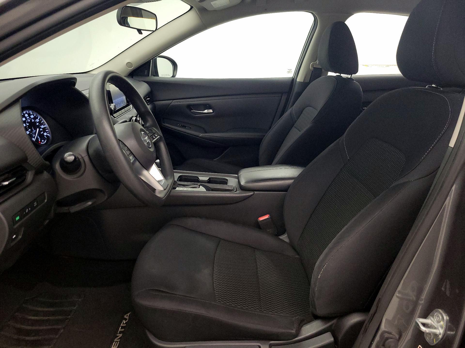 Thumbnail: 2021 Nissan Sentra - 11