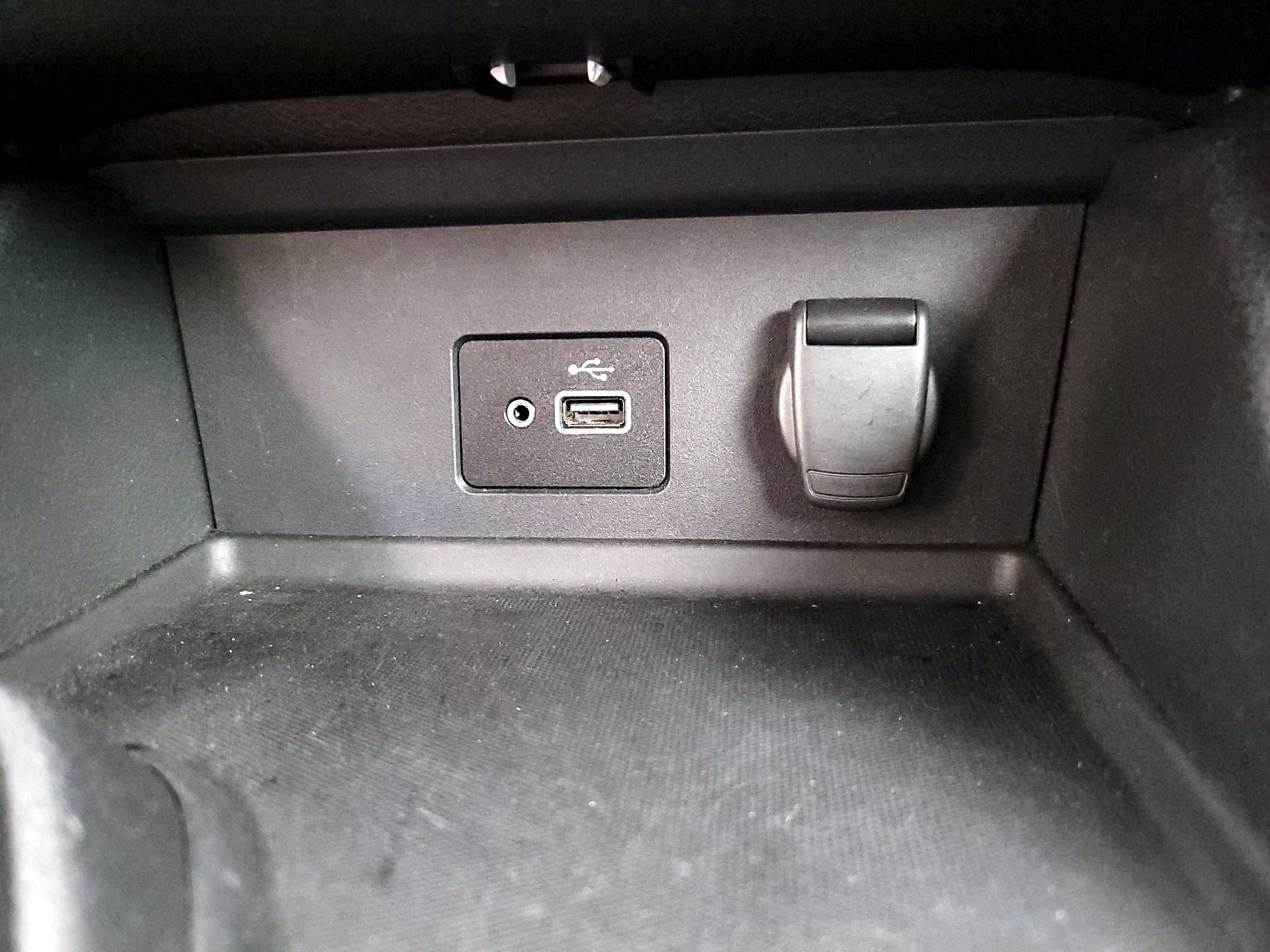 Thumbnail: 2021 Nissan Sentra - 18