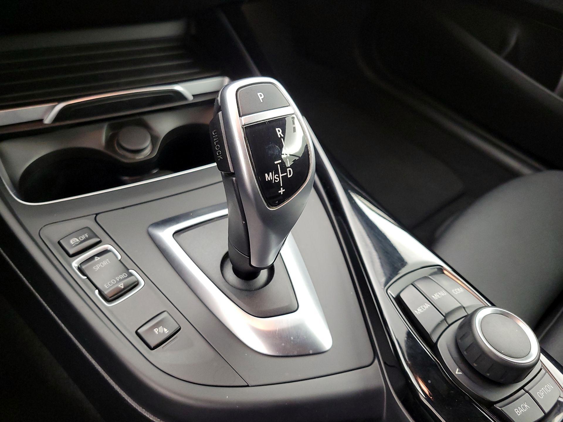 Thumbnail: 2020 BMW 2 Series - 17