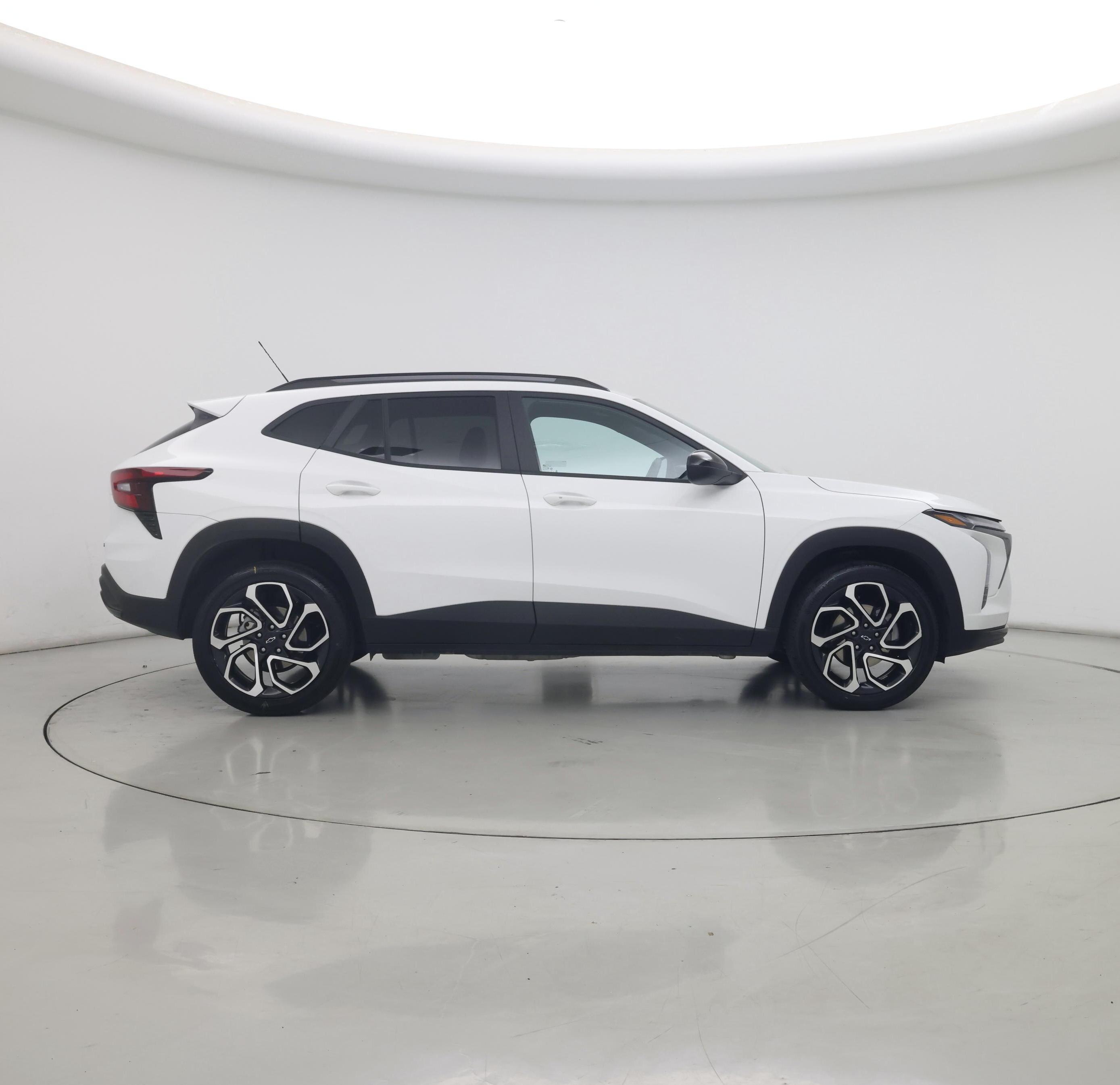 Thumbnail: 2025 Chevrolet Trax - 7