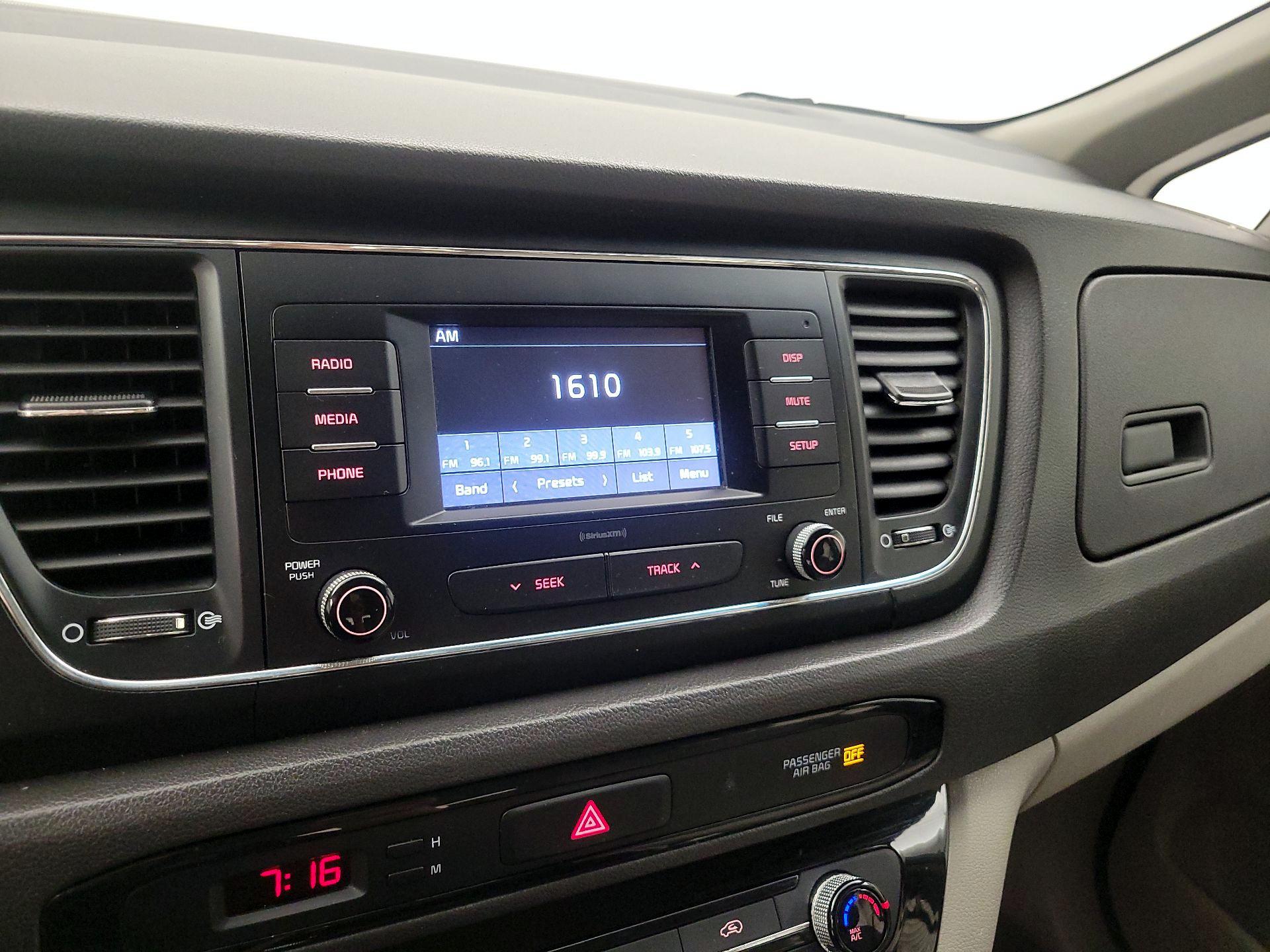 Thumbnail: 2017 Kia Sedona - 15