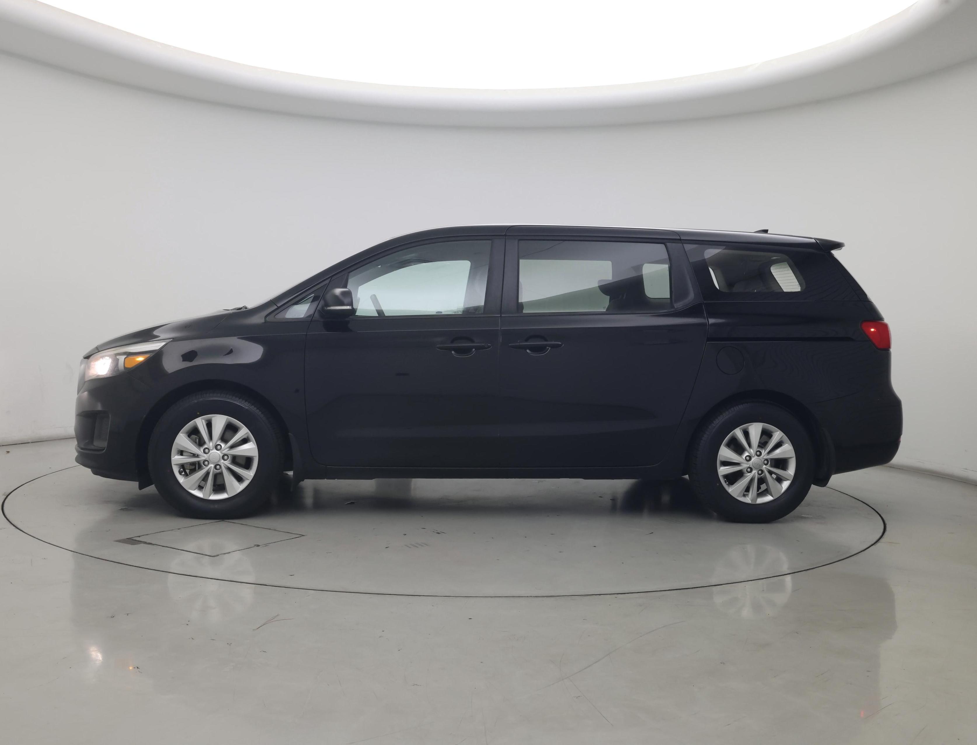 Thumbnail: 2017 Kia Sedona - 3