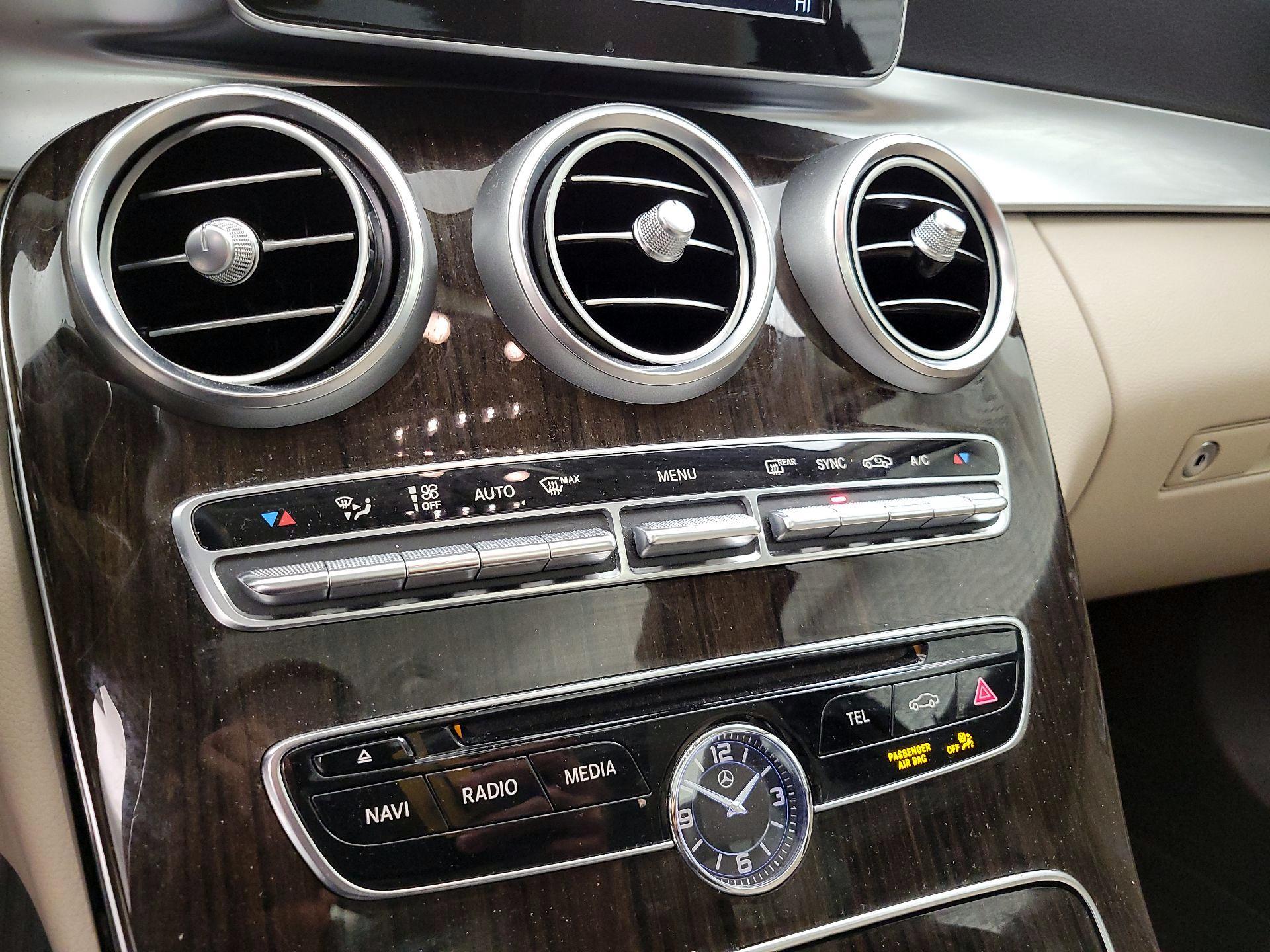 Thumbnail: 2018 Mercedes-Benz C-Class - 16