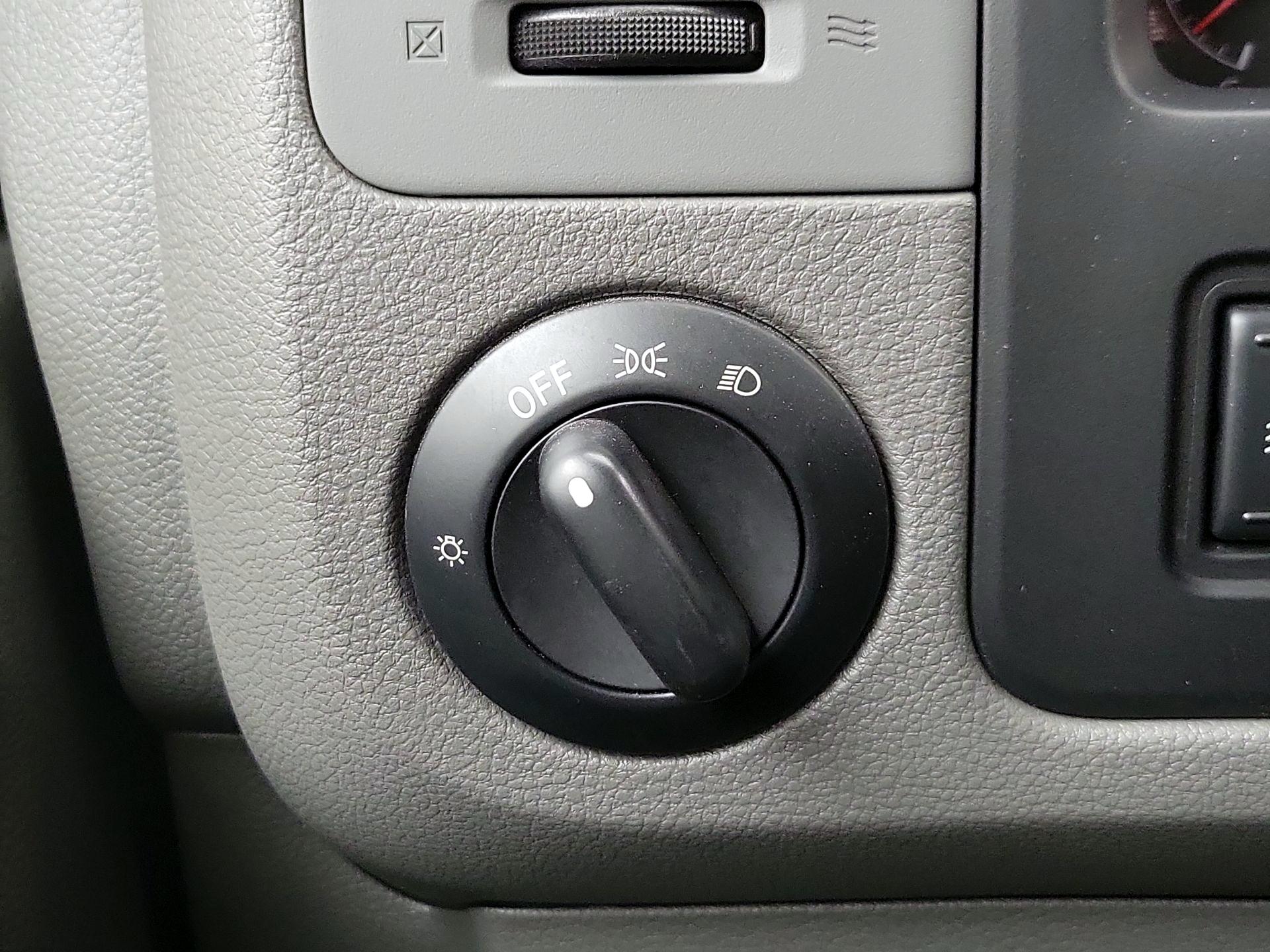 Thumbnail: 2016 Nissan NV - 13