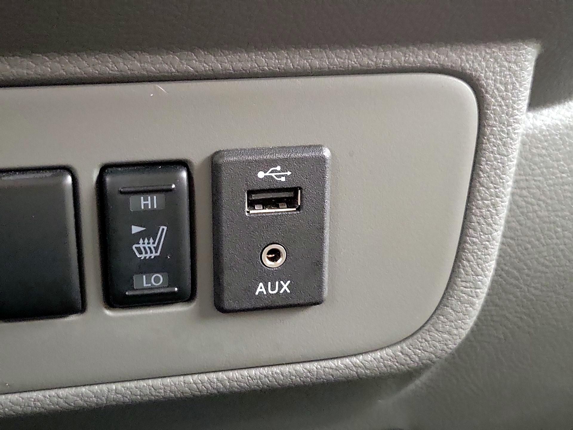 Thumbnail: 2016 Nissan NV - 19