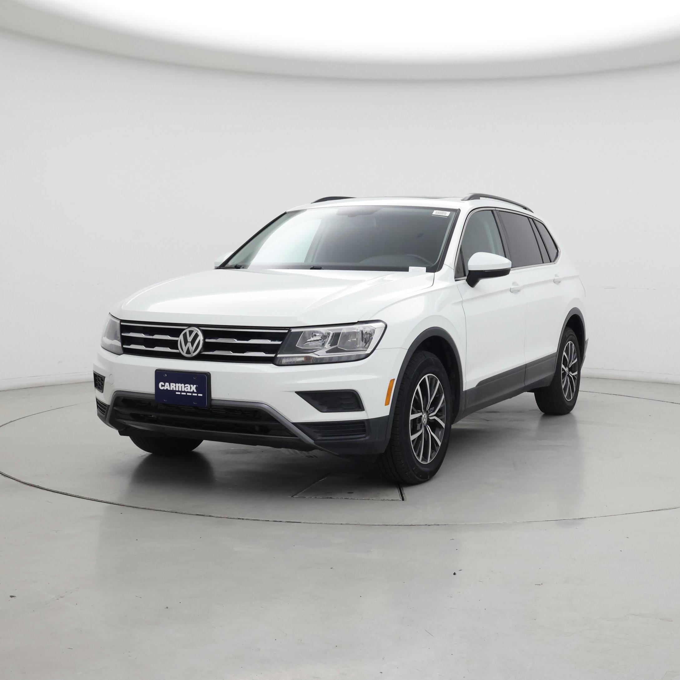 Thumbnail: 2019 Volkswagen Tiguan - 4