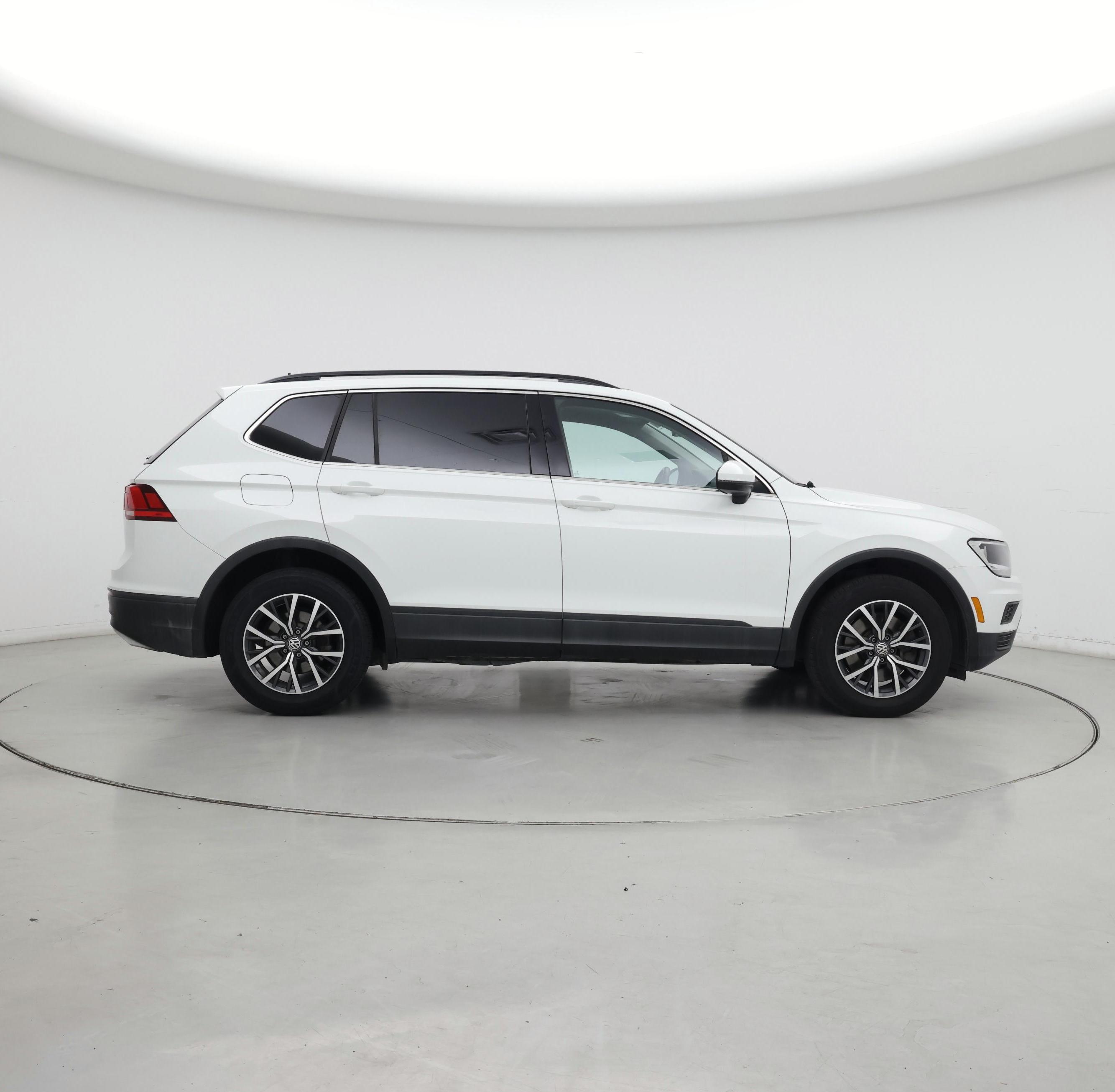 Thumbnail: 2019 Volkswagen Tiguan - 7