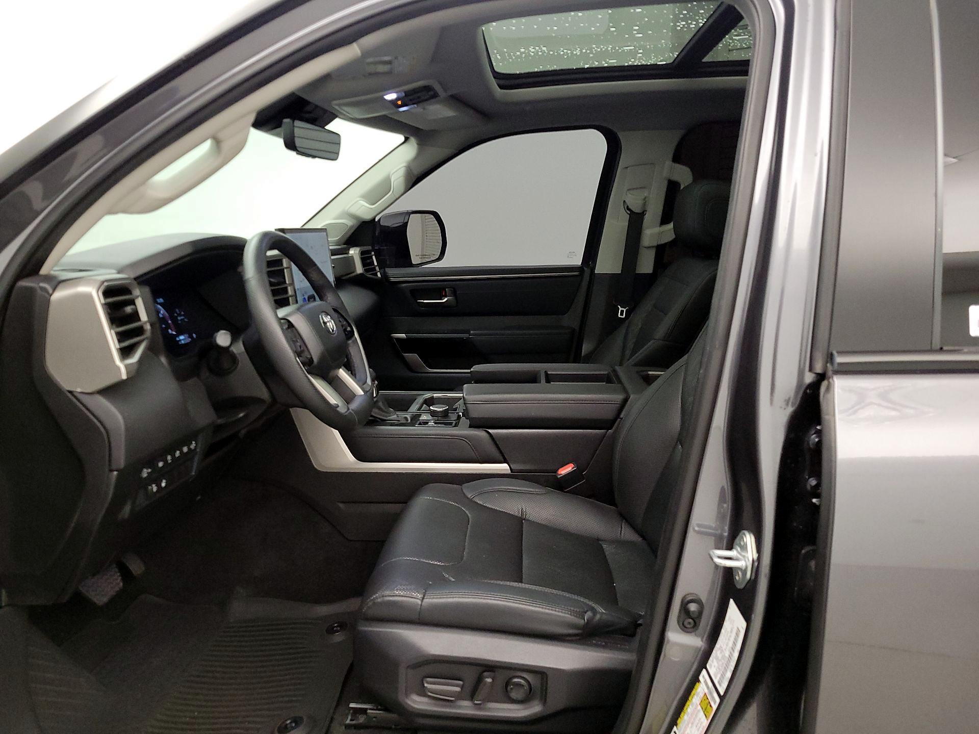 Thumbnail: 2024 Toyota Tundra - 11