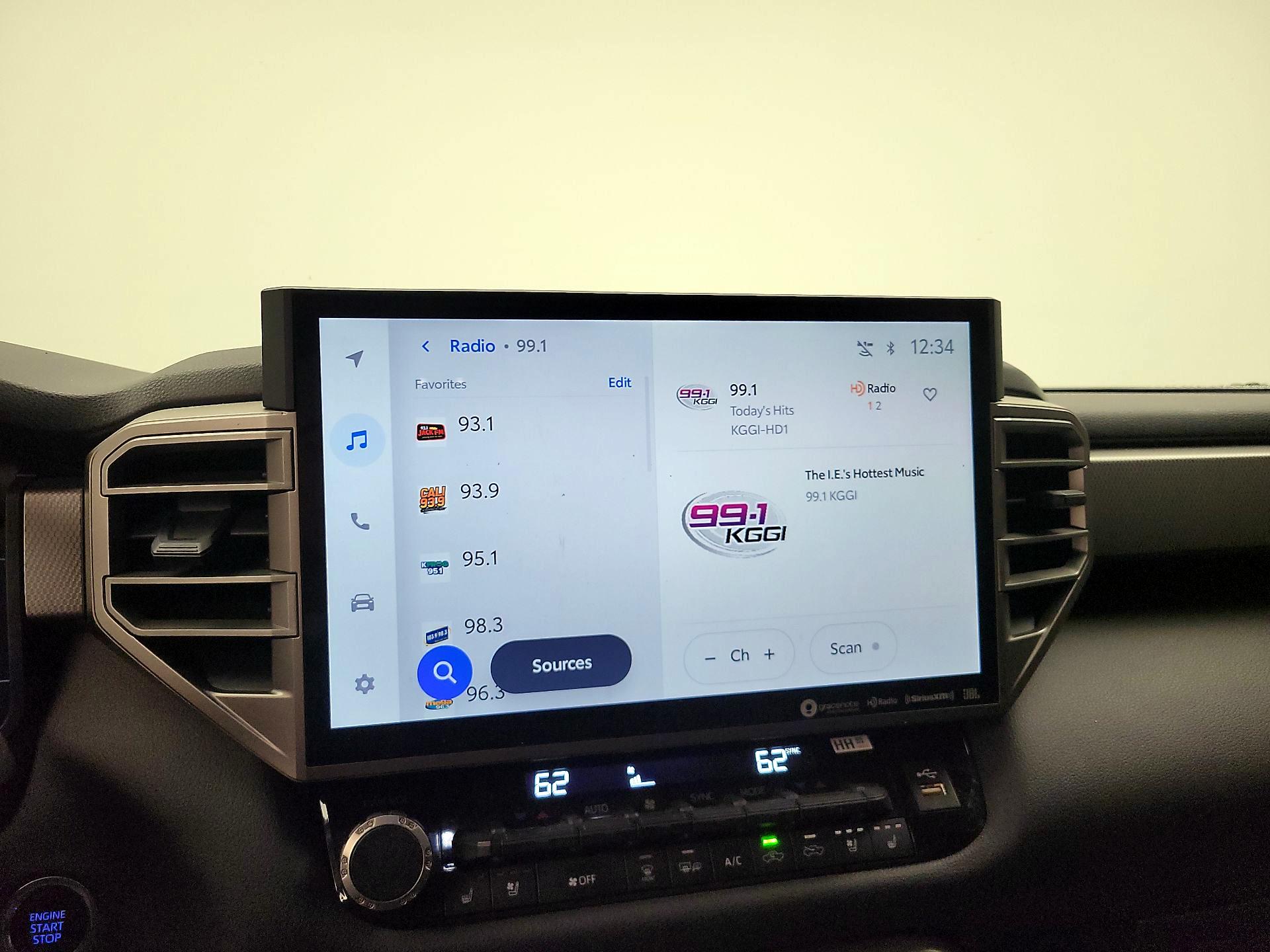 Thumbnail: 2024 Toyota Tundra - 15