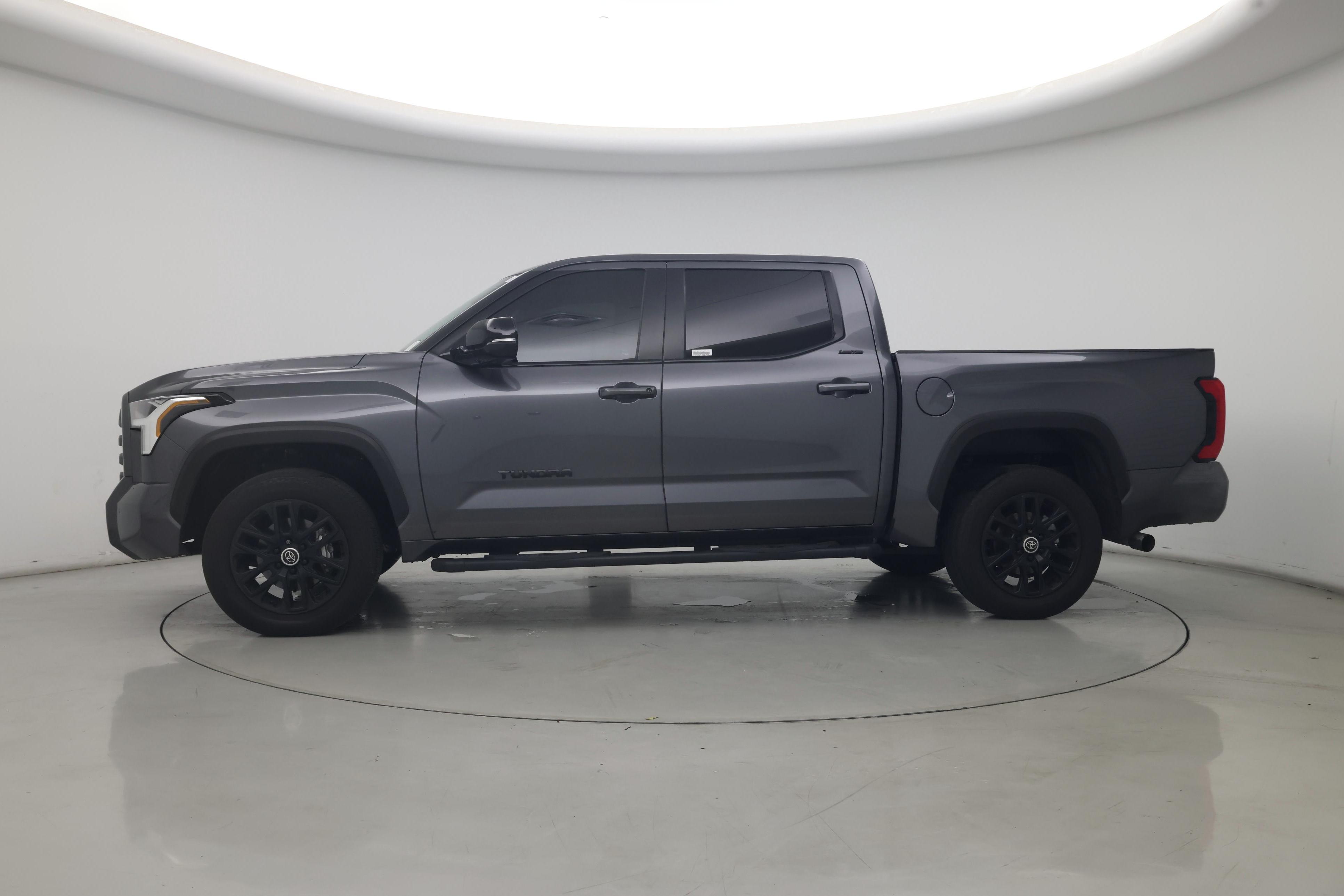 Thumbnail: 2024 Toyota Tundra - 3
