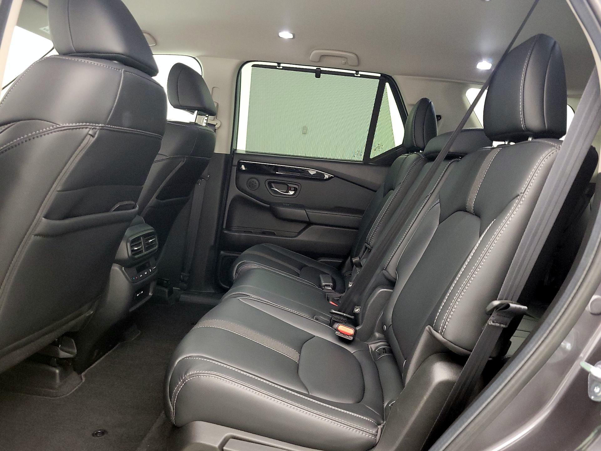 Thumbnail: 2025 Honda Pilot - 20