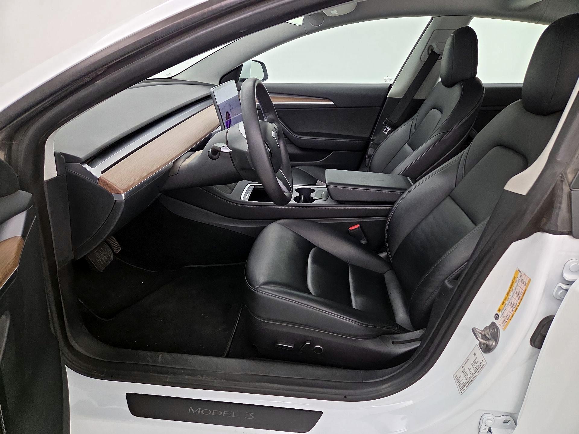 Thumbnail: 2022 Tesla Model 3 - 11