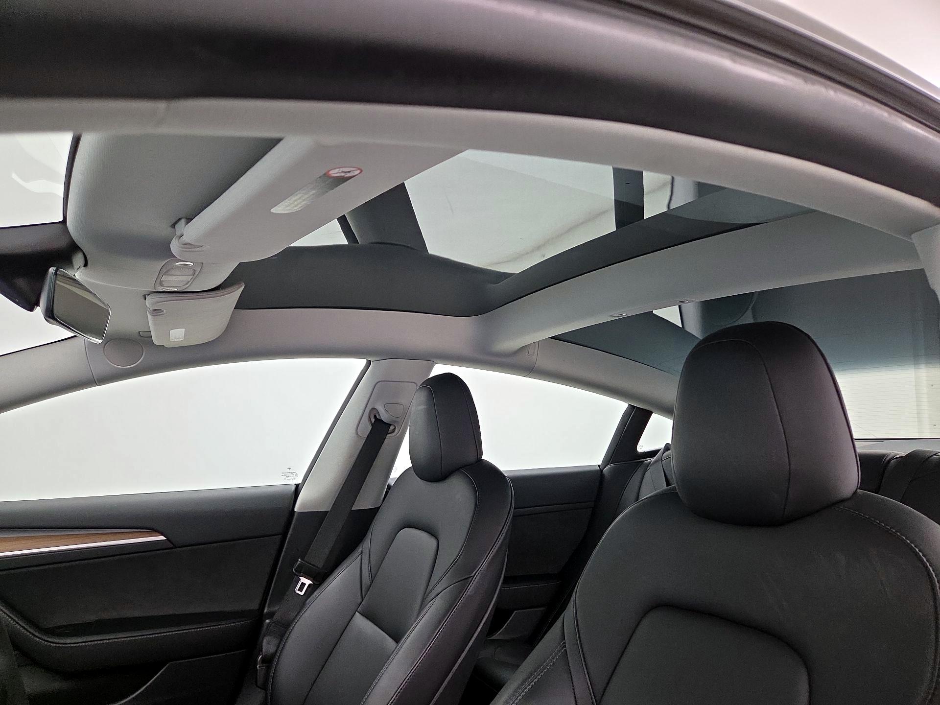 Thumbnail: 2022 Tesla Model 3 - 18