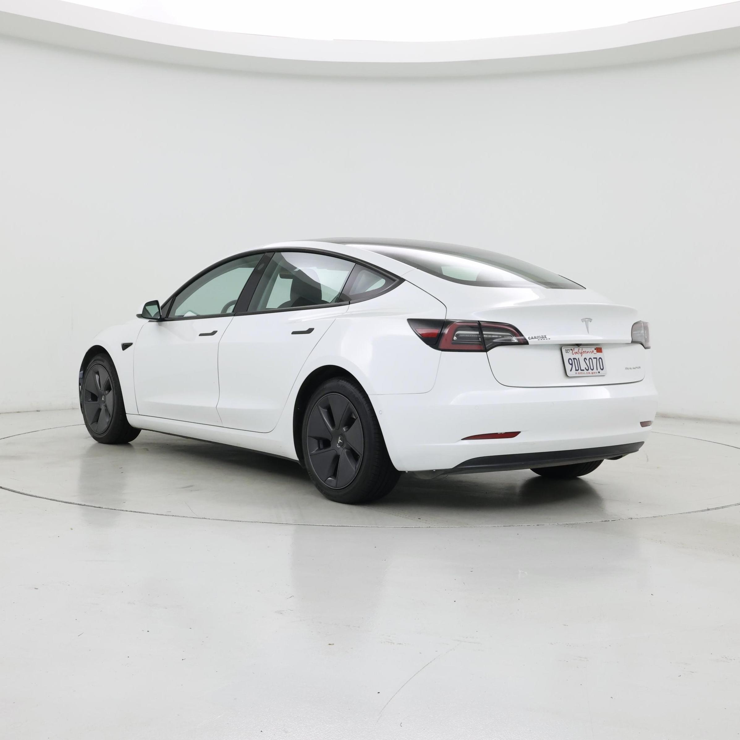 Thumbnail: 2022 Tesla Model 3 - 2