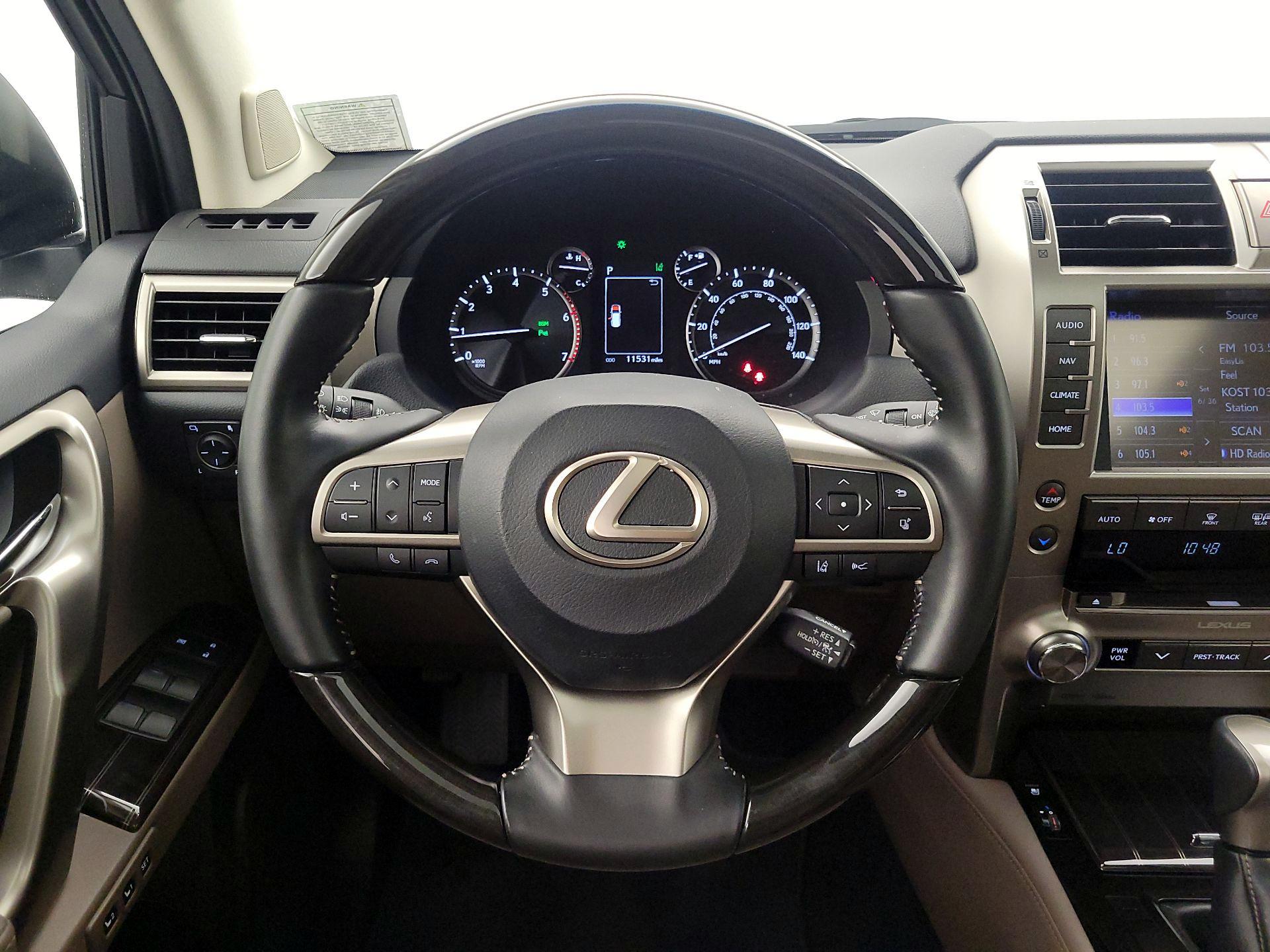 Thumbnail: 2021 Lexus GX - 10