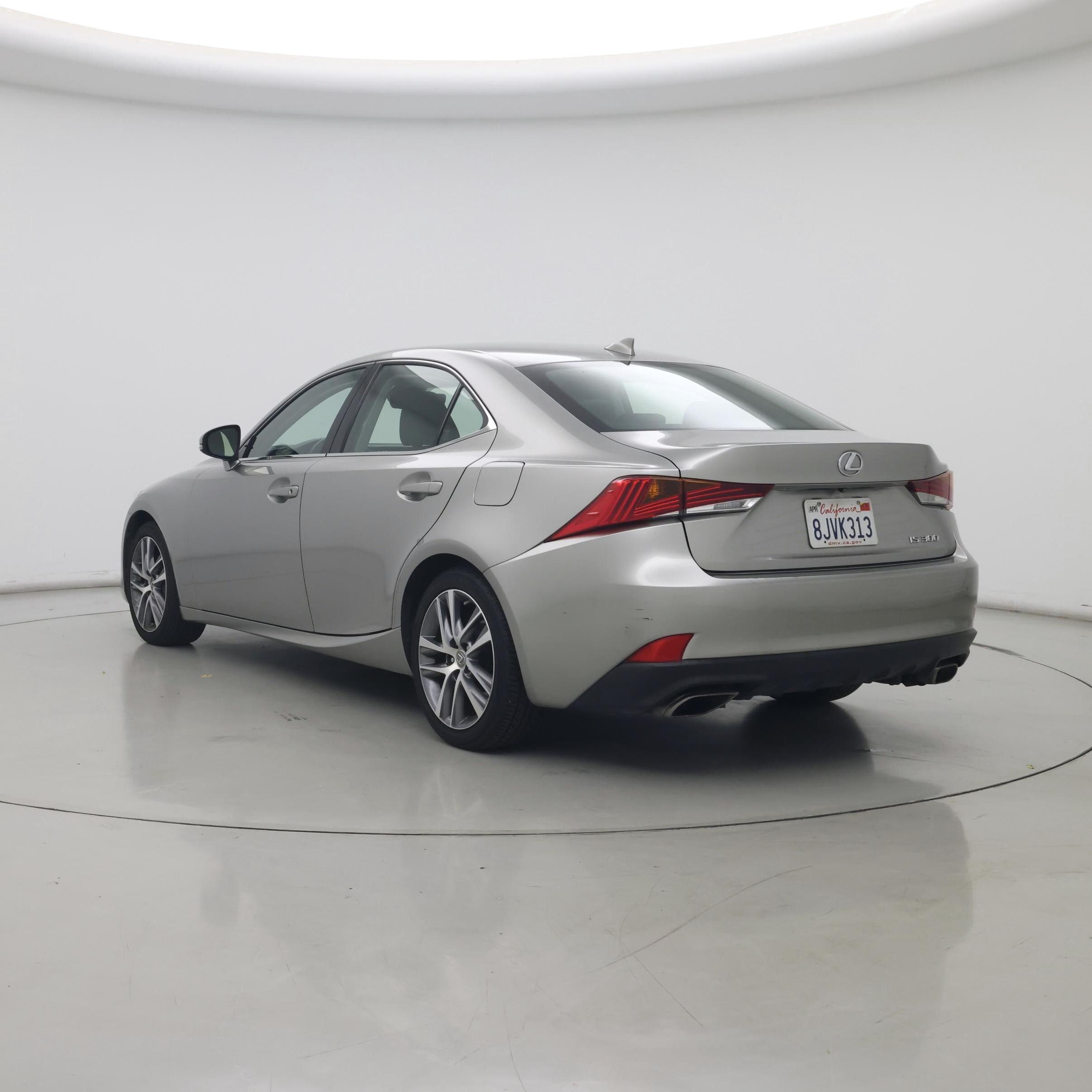 Thumbnail: 2019 Lexus IS - 2