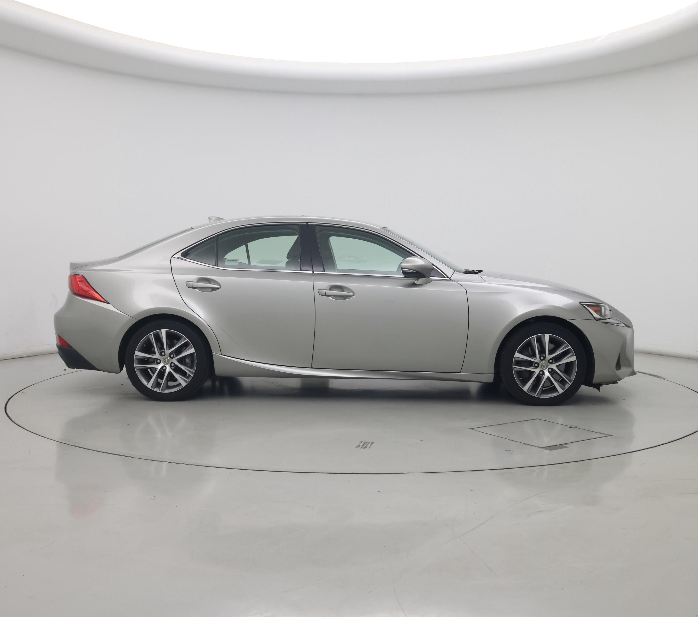 Thumbnail: 2019 Lexus IS - 7