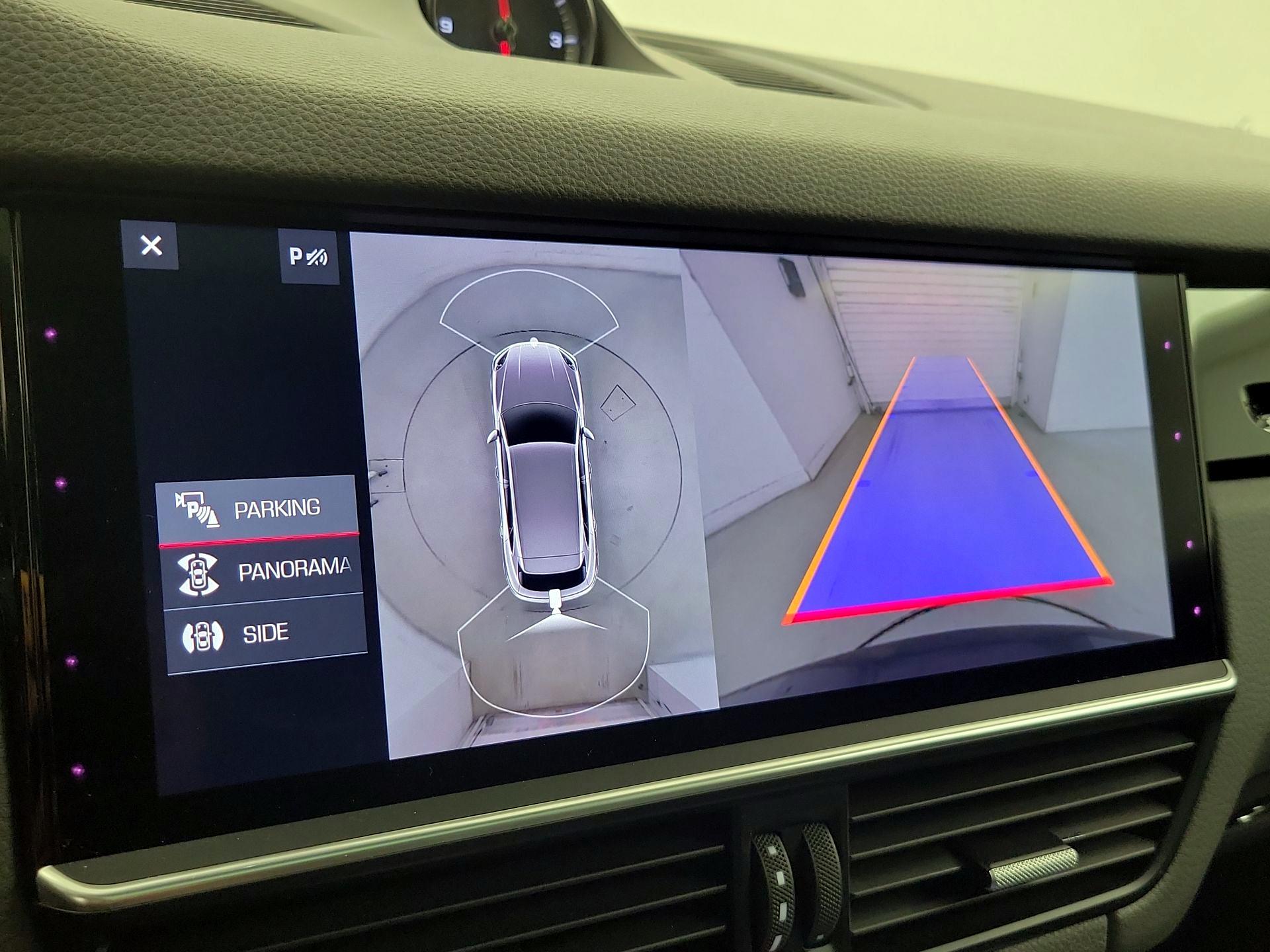 Thumbnail: 2019 Porsche Cayenne - 15