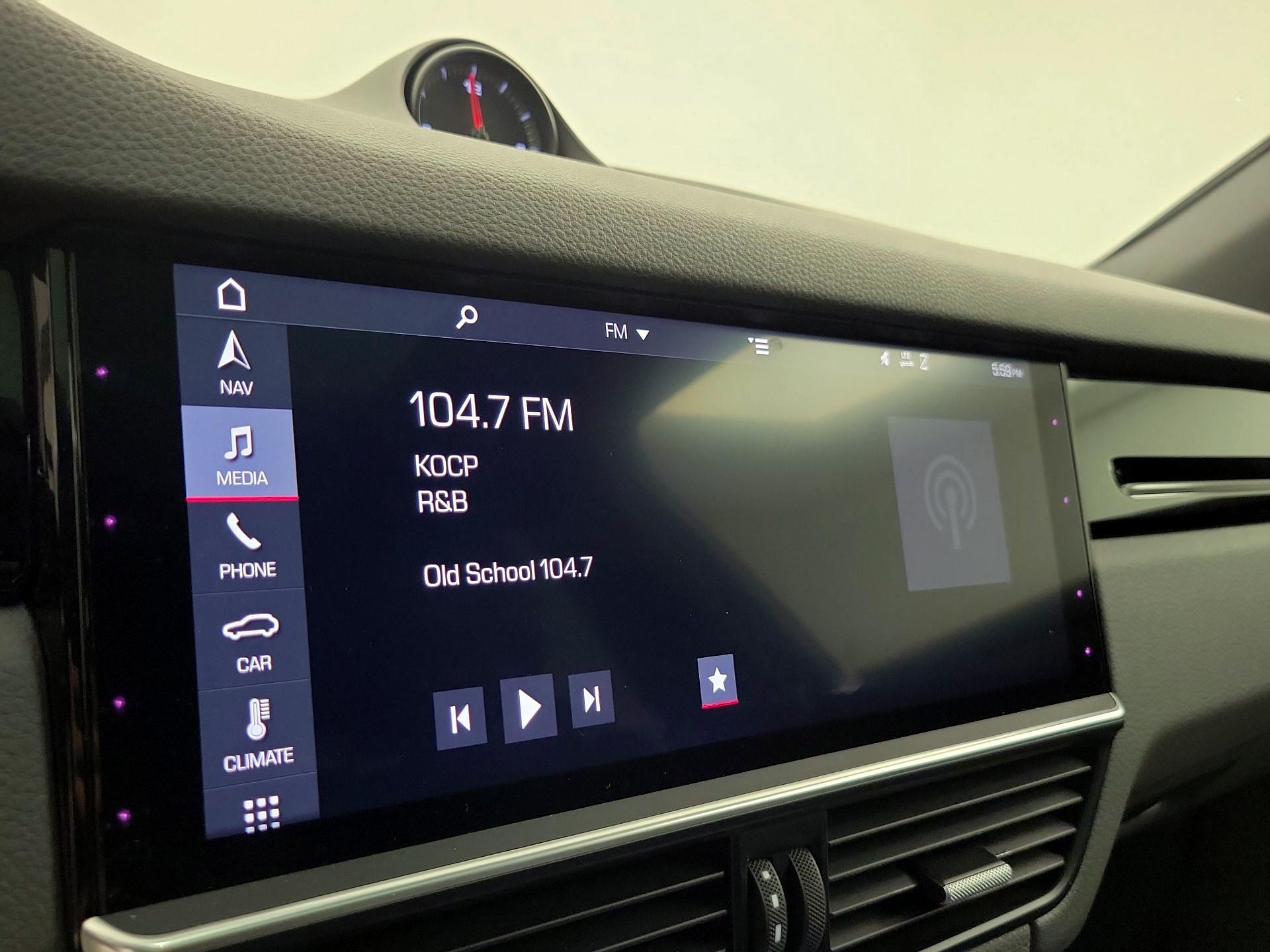 Thumbnail: 2019 Porsche Cayenne - 16