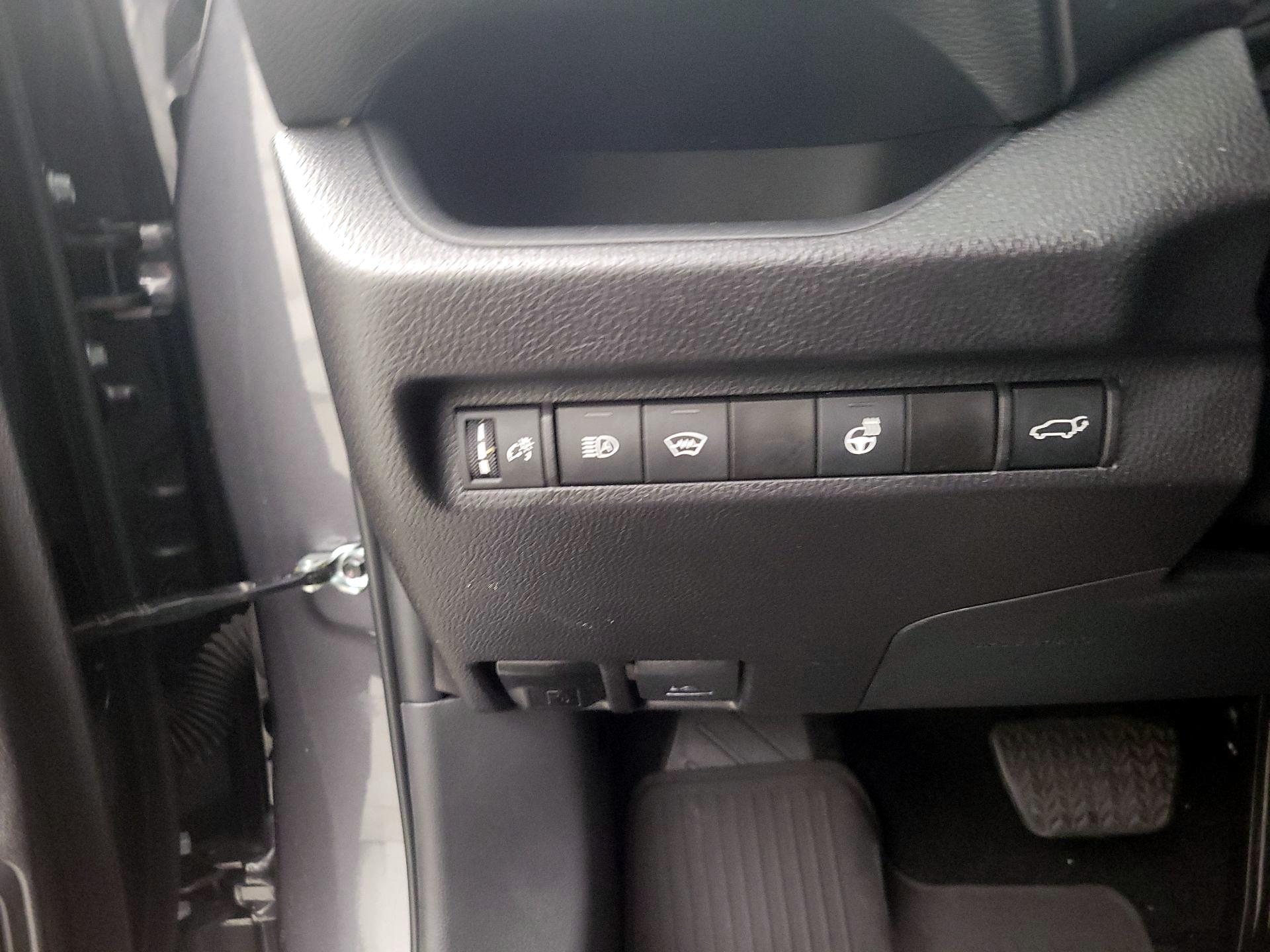 Thumbnail: 2025 Toyota RAV4 - 13