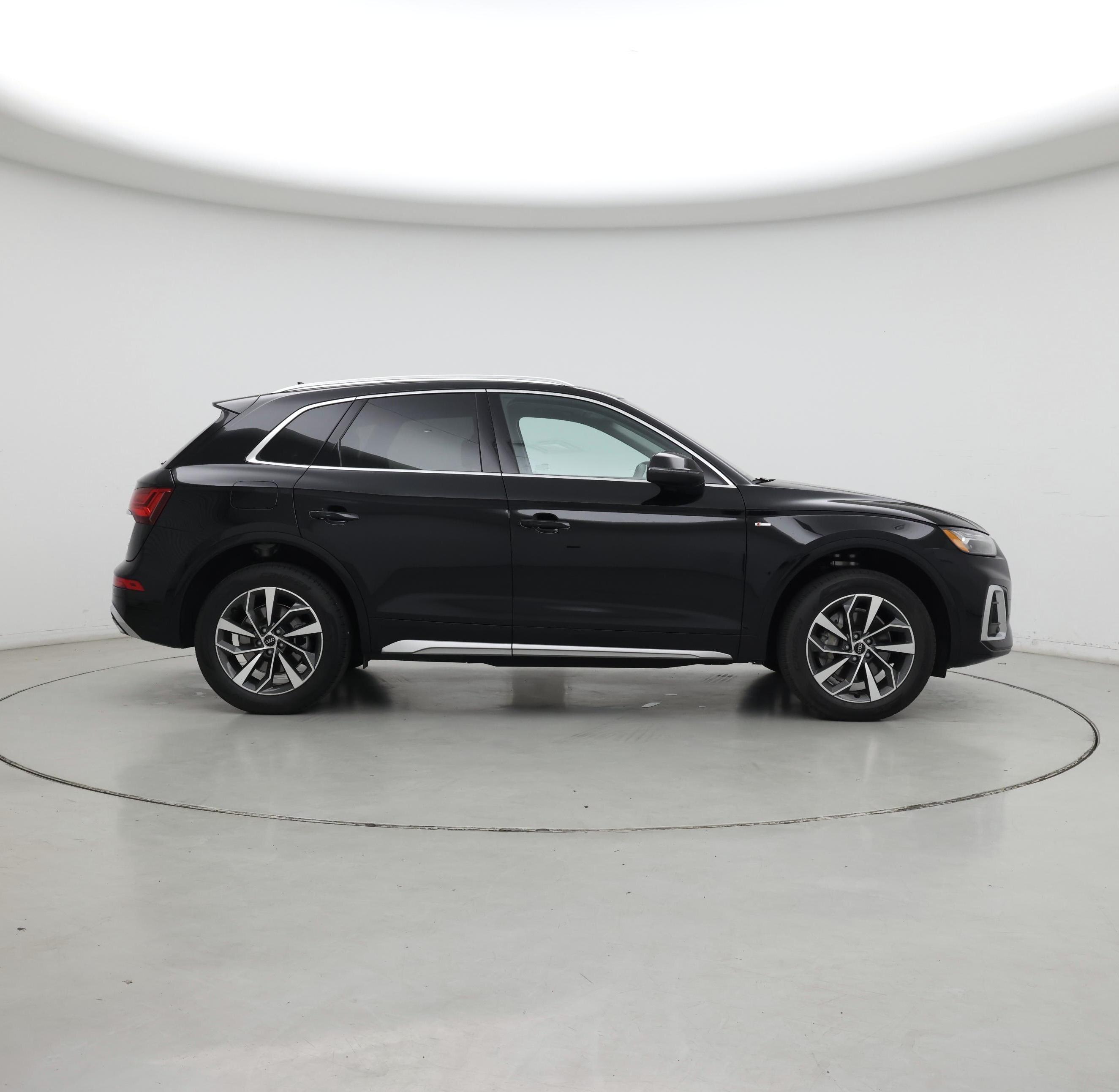 Thumbnail: 2024 Audi Q5 - 7