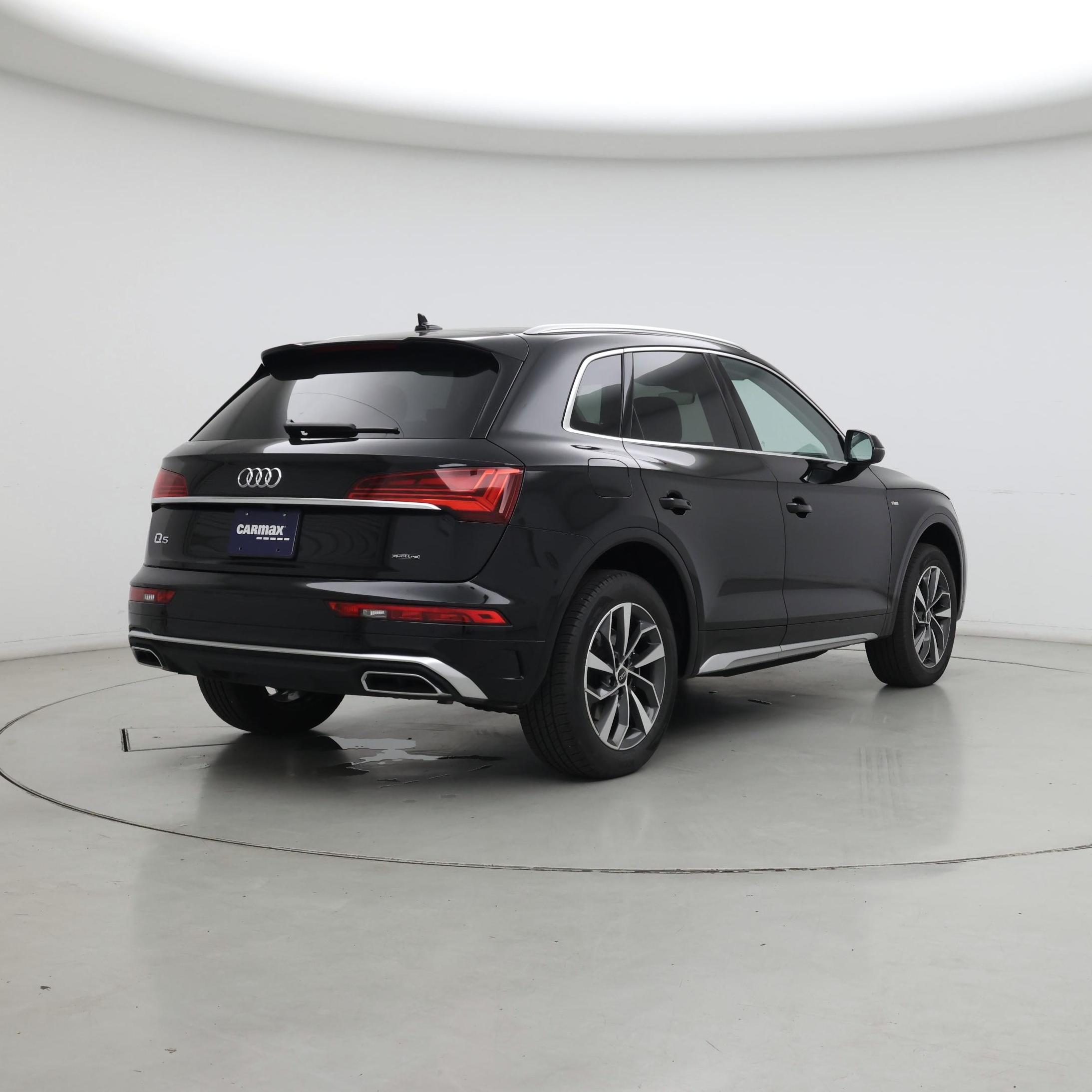 Thumbnail: 2024 Audi Q5 - 8