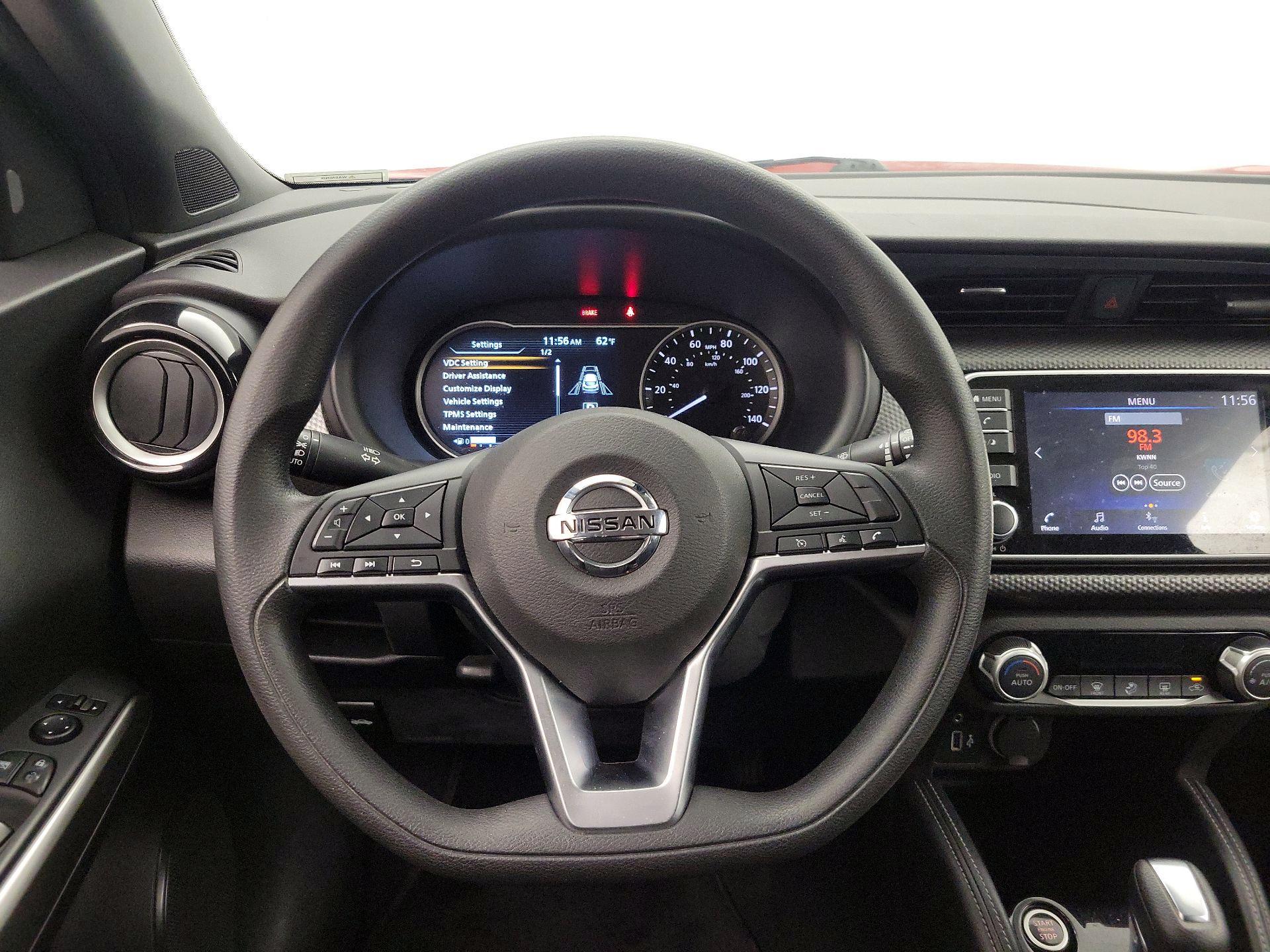 Thumbnail: 2020 Nissan Kicks - 10