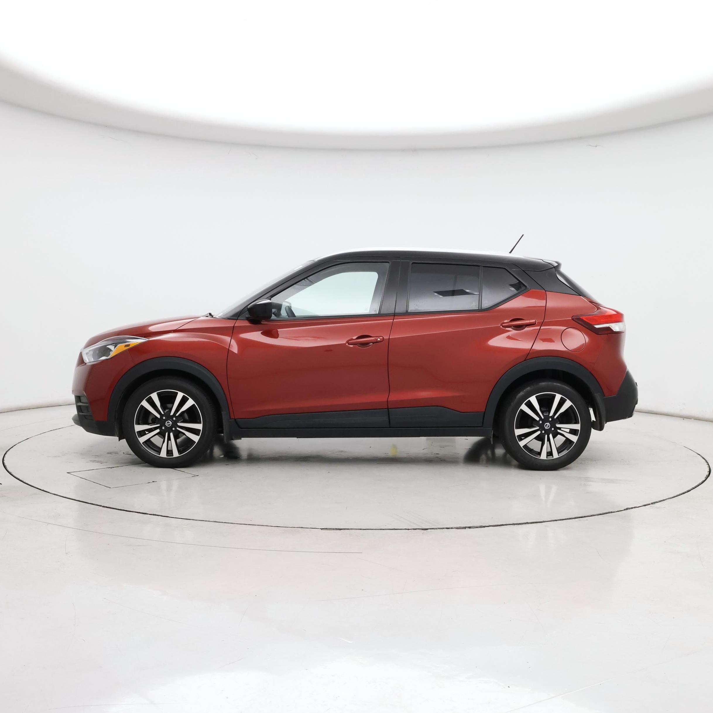 Thumbnail: 2020 Nissan Kicks - 3