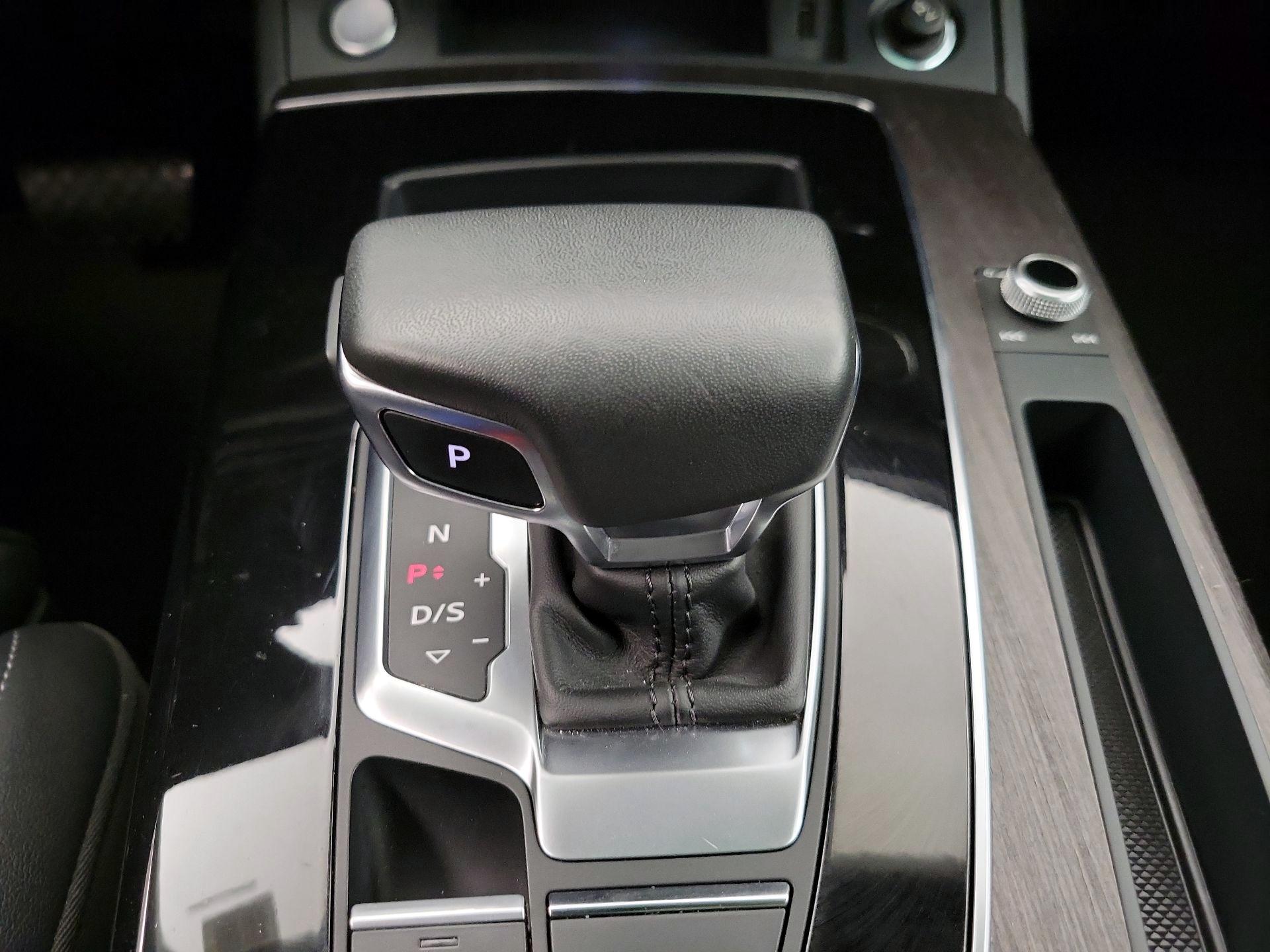 Thumbnail: 2024 Audi Q5 - 17