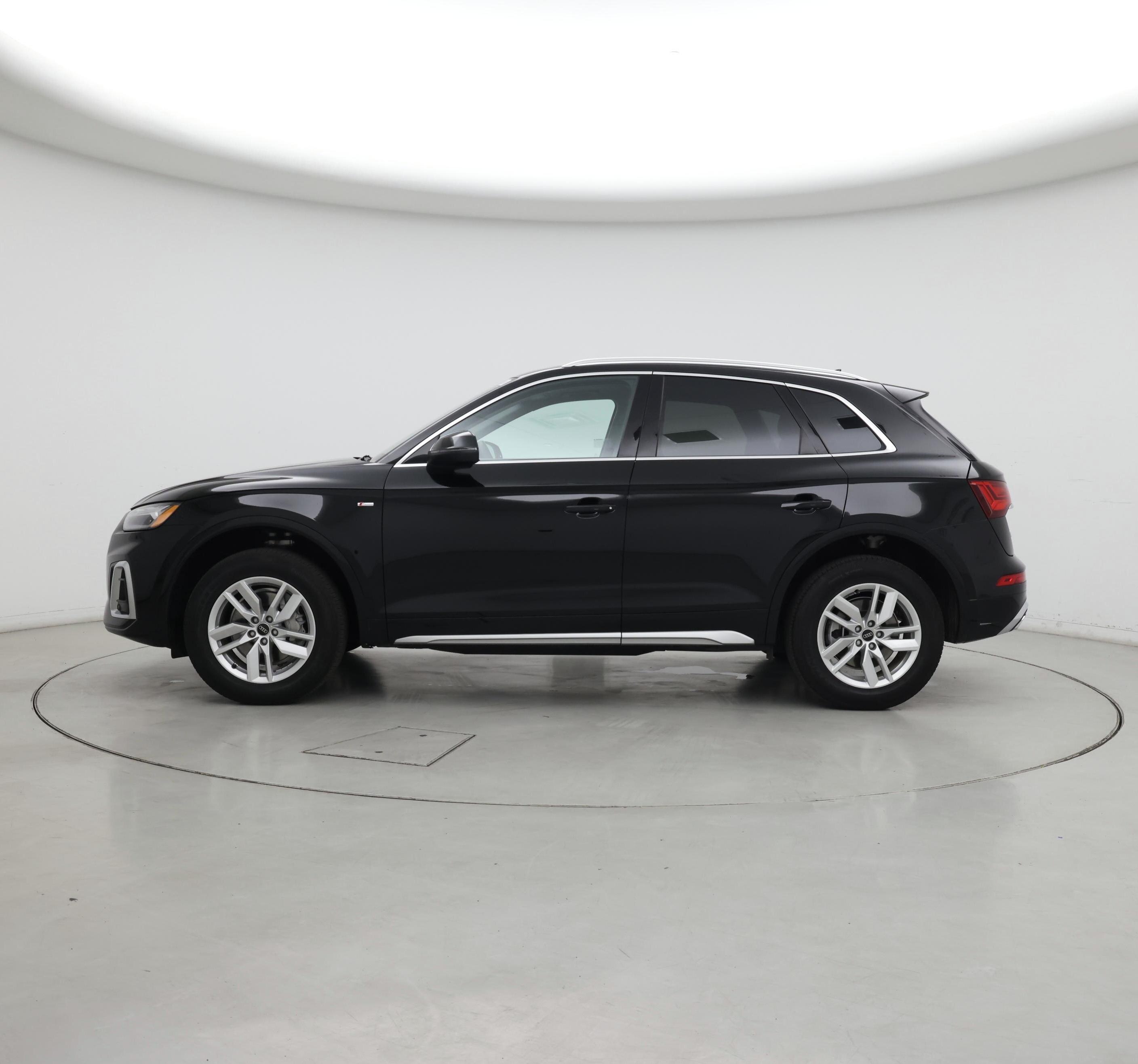 Thumbnail: 2024 Audi Q5 - 3