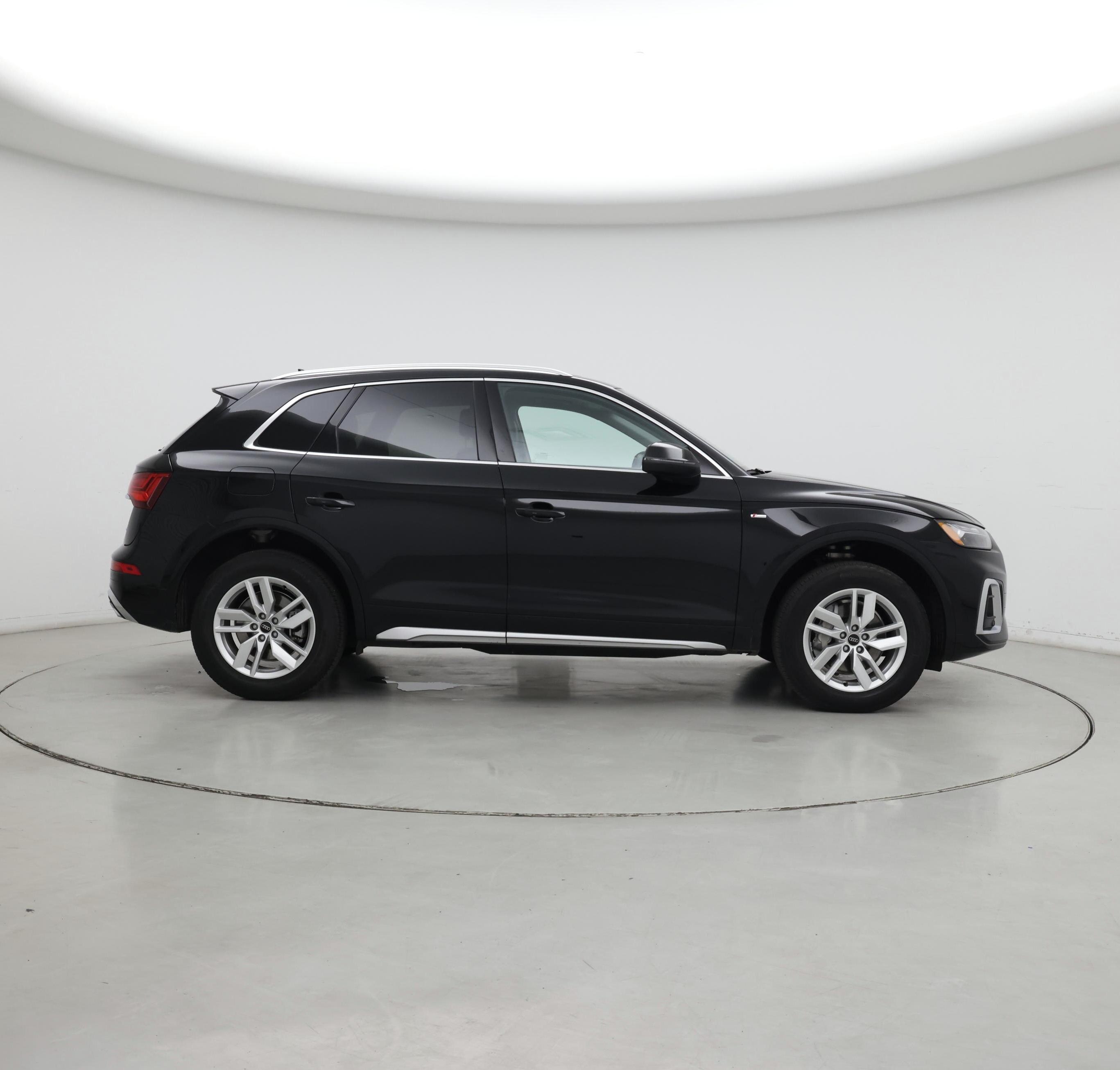 Thumbnail: 2024 Audi Q5 - 7