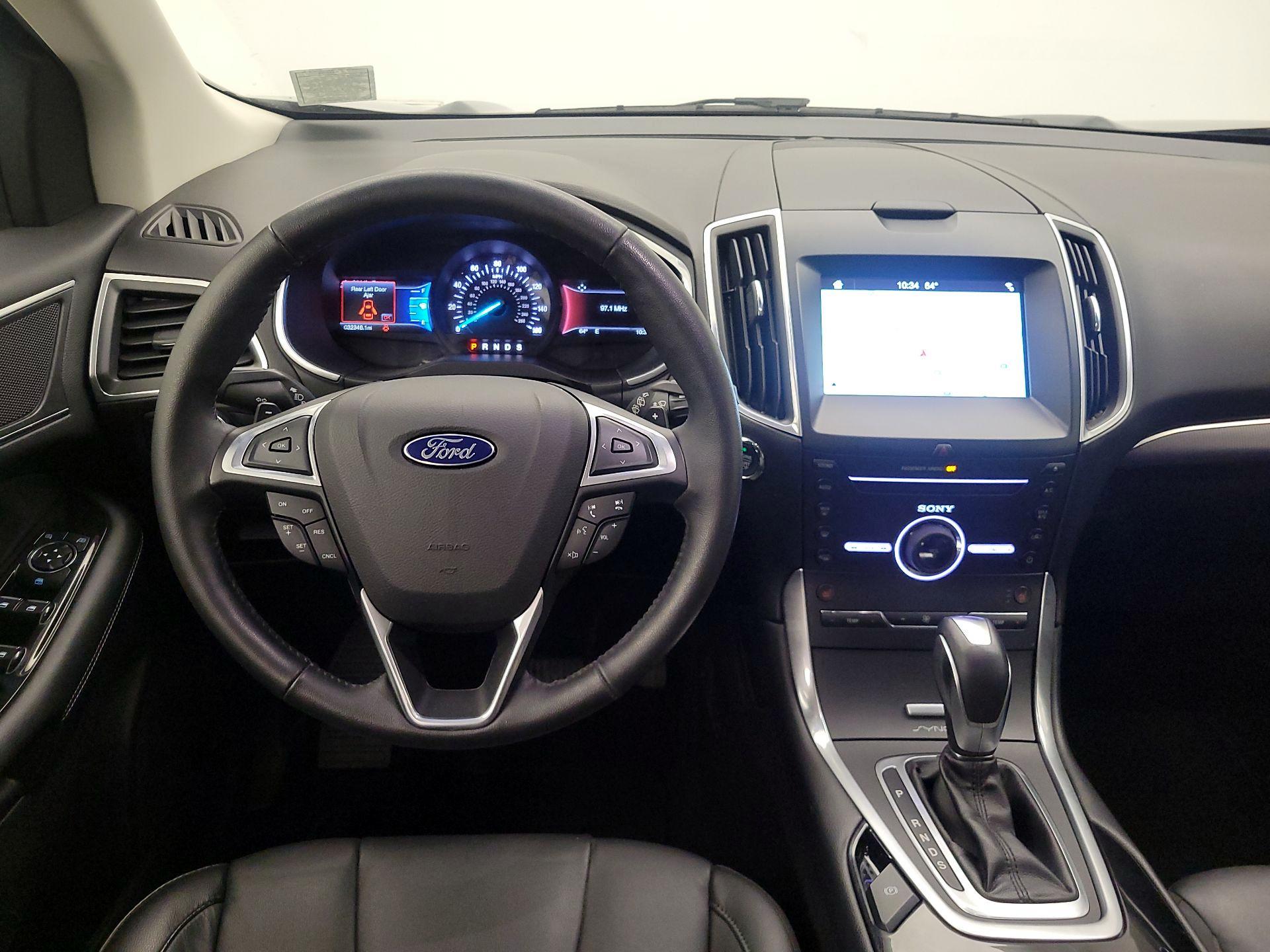 Thumbnail: 2016 Ford Edge - 10