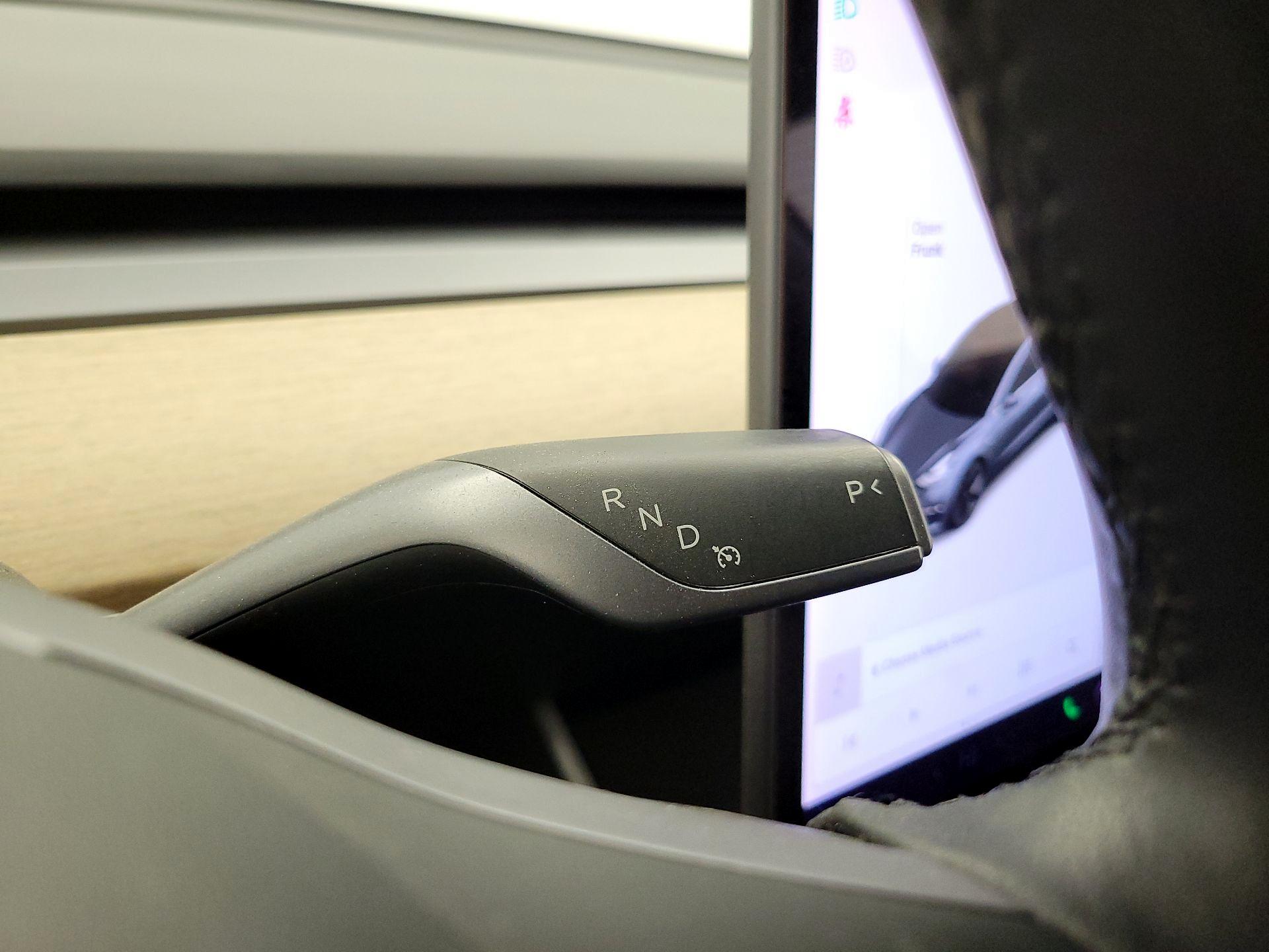 Thumbnail: 2020 Tesla Model 3 - 17