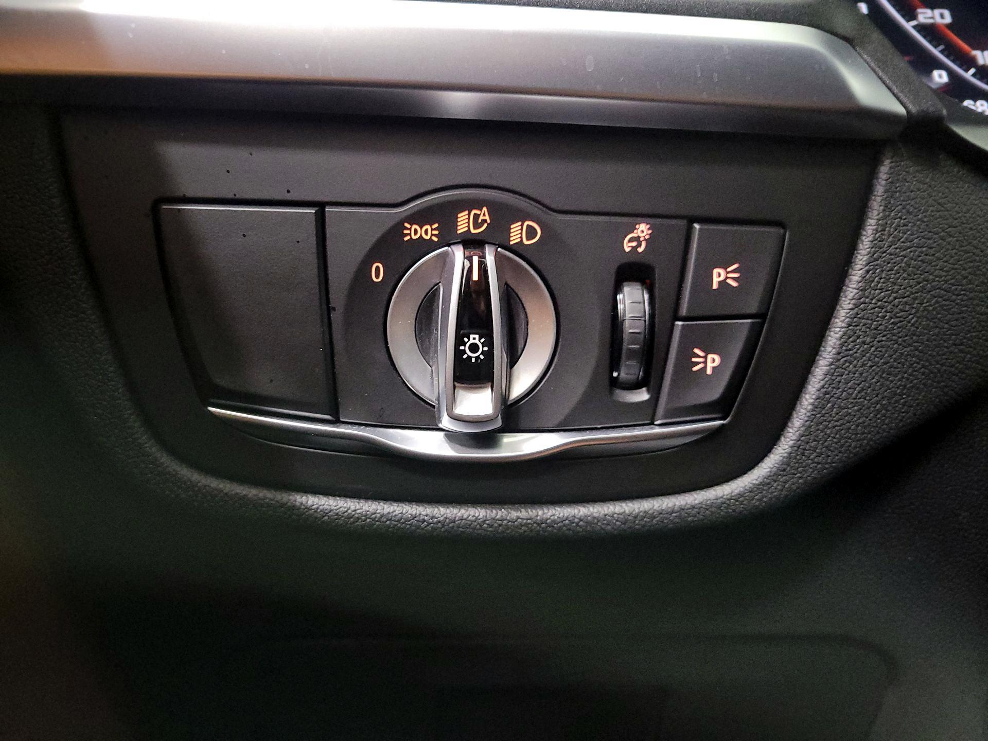 Thumbnail: 2023 BMW X4 - 13