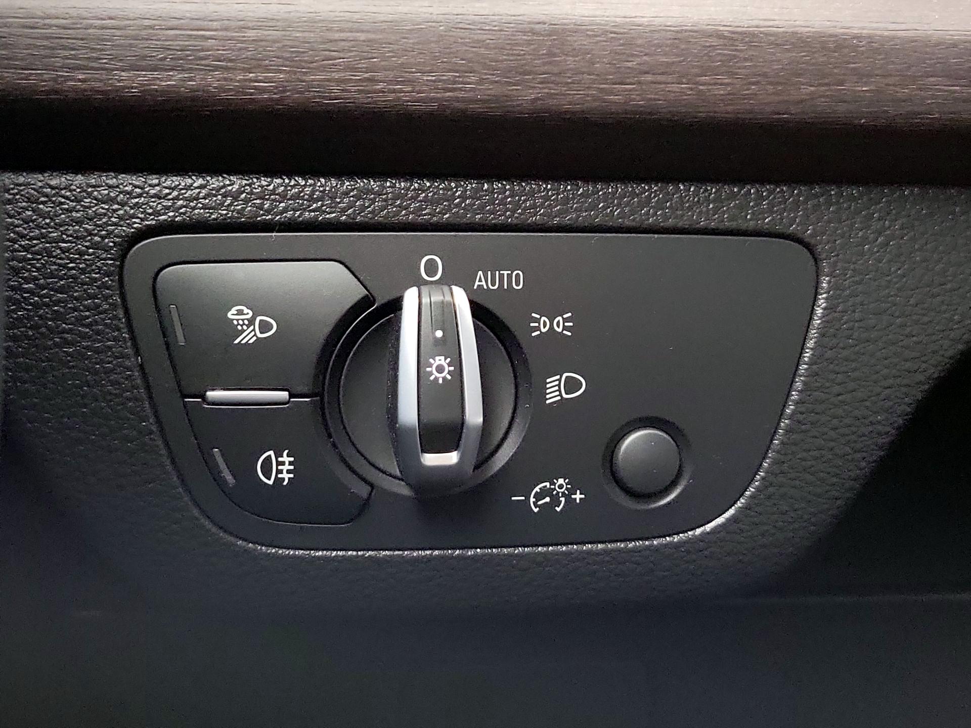 Thumbnail: 2022 Audi Q5 - 13