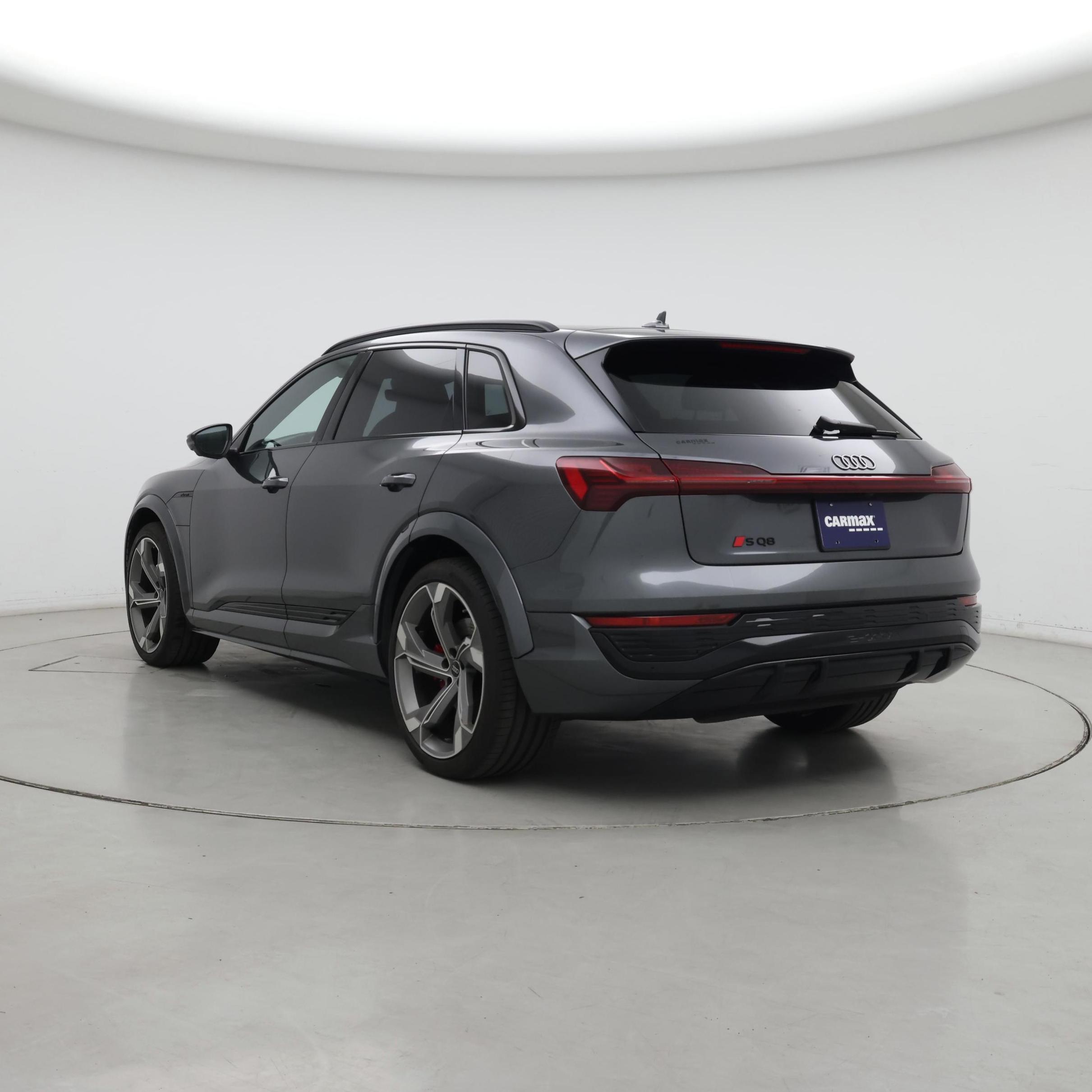 Thumbnail: 2024 Audi SQ8 e-tron - 2