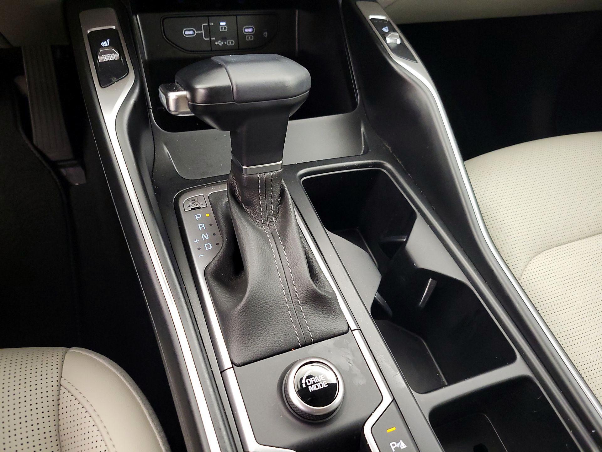 Thumbnail: 2024 Kia Sorento - 17