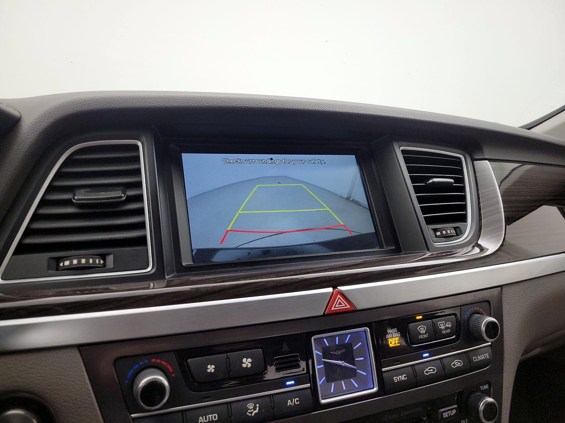 Thumbnail: 2018 Genesis G80 - 15