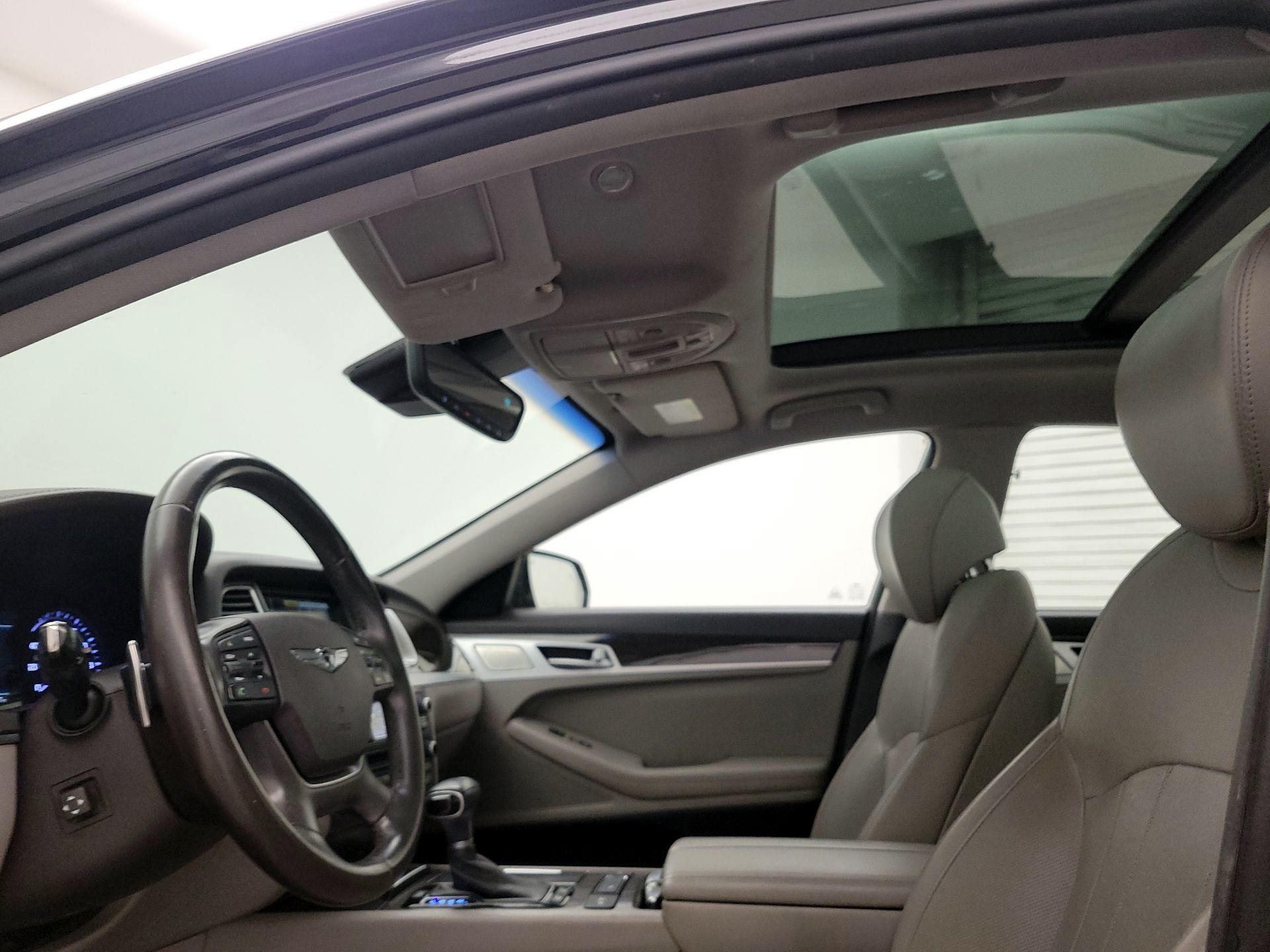 Thumbnail: 2018 Genesis G80 - 20