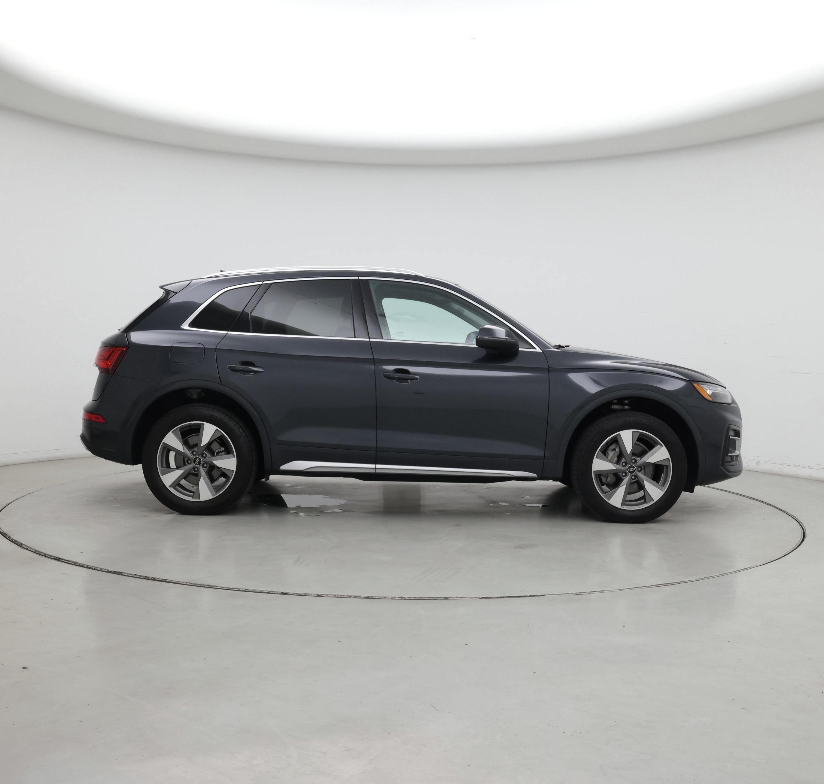 Thumbnail: 2023 Audi Q5 - 7