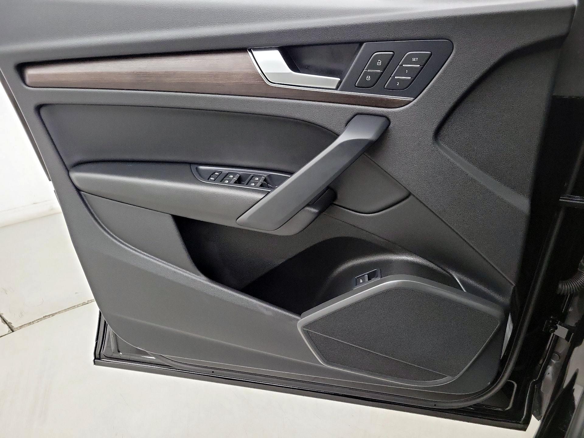 Thumbnail: 2024 Audi Q5 - 12