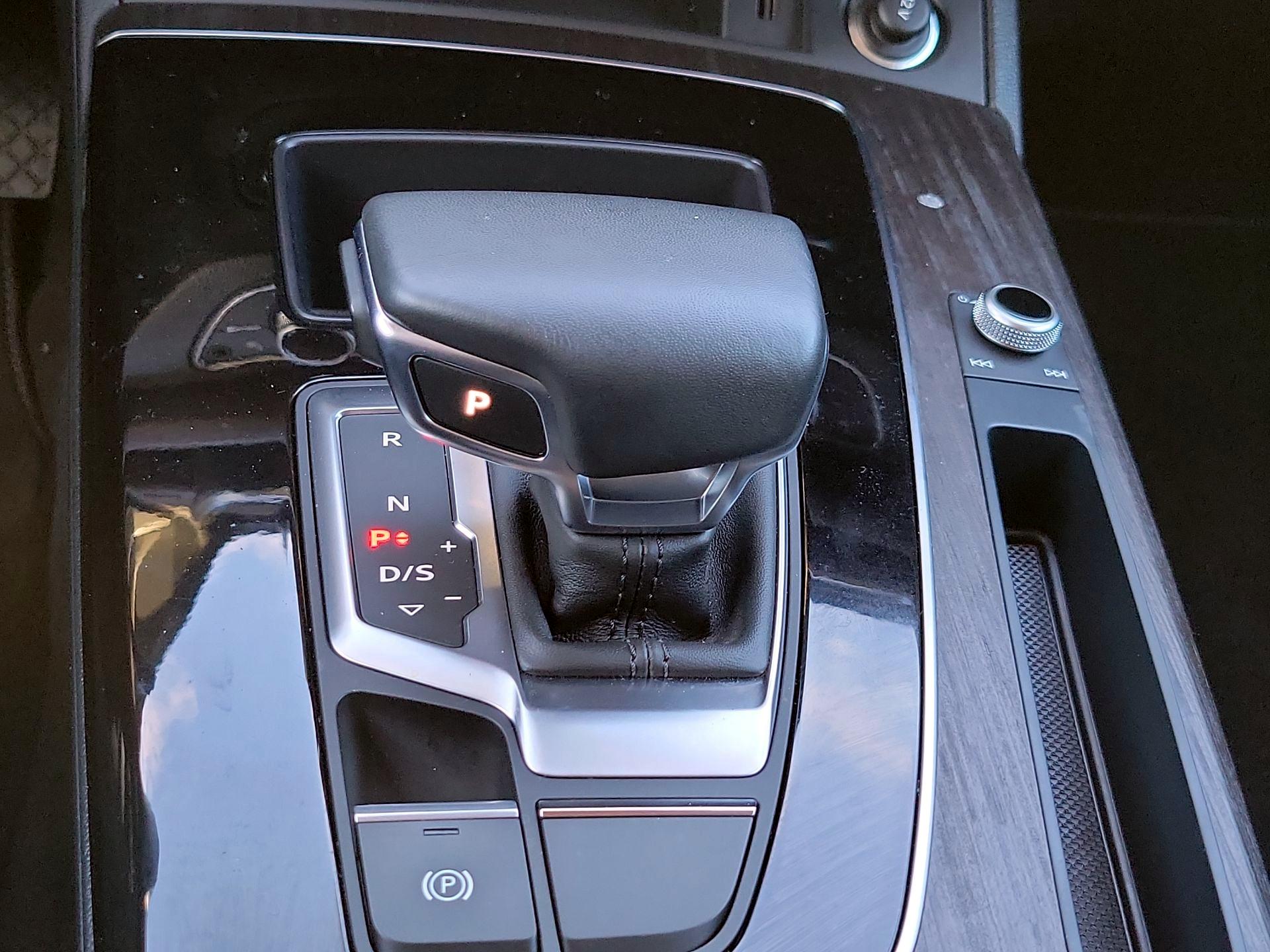 Thumbnail: 2024 Audi Q5 - 17