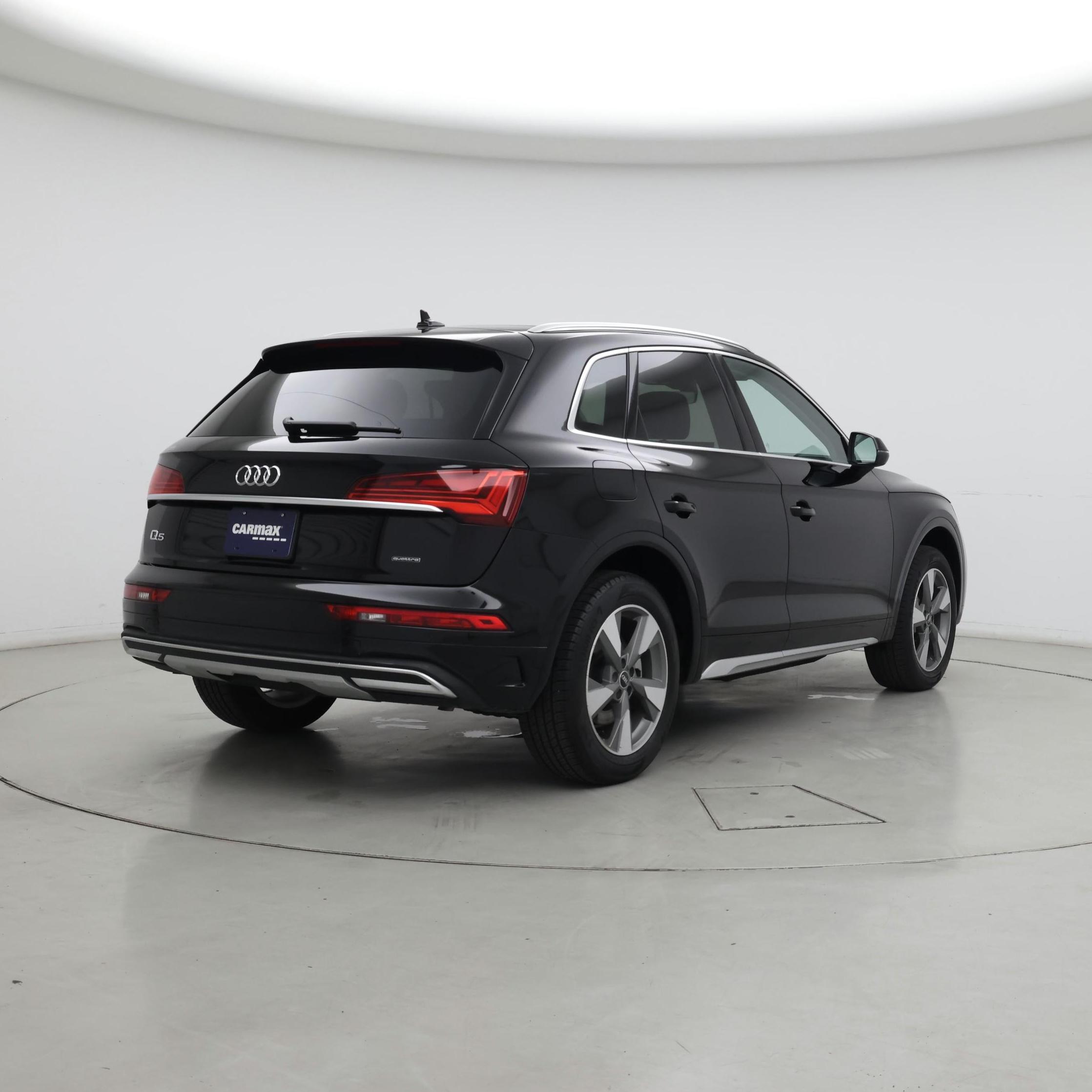 Thumbnail: 2024 Audi Q5 - 8