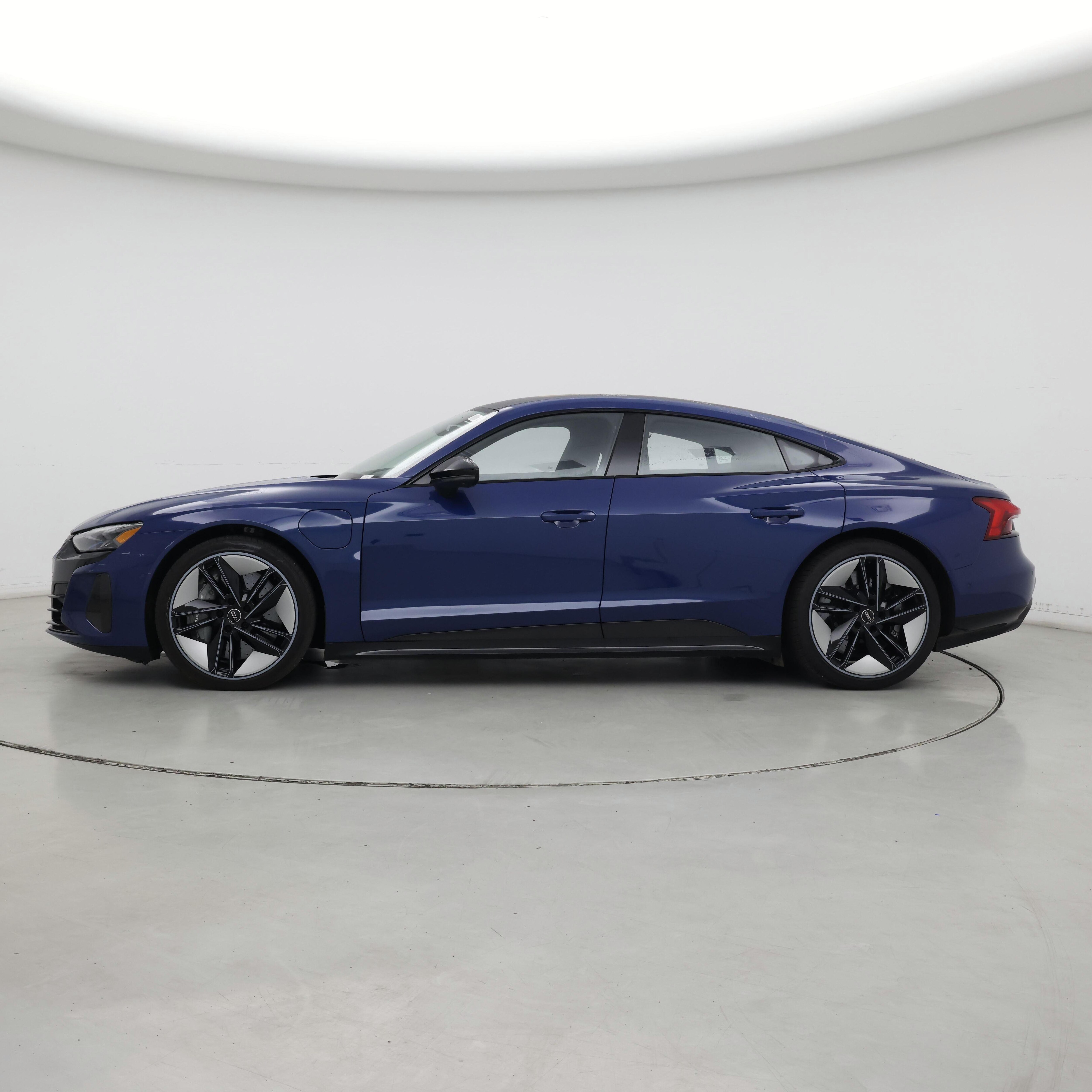 Thumbnail: 2023 Audi RS e-tron GT - 3