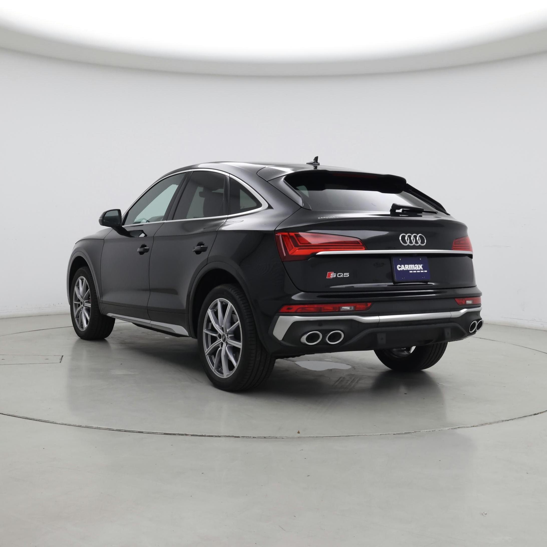 Thumbnail: 2022 Audi SQ5 - 2