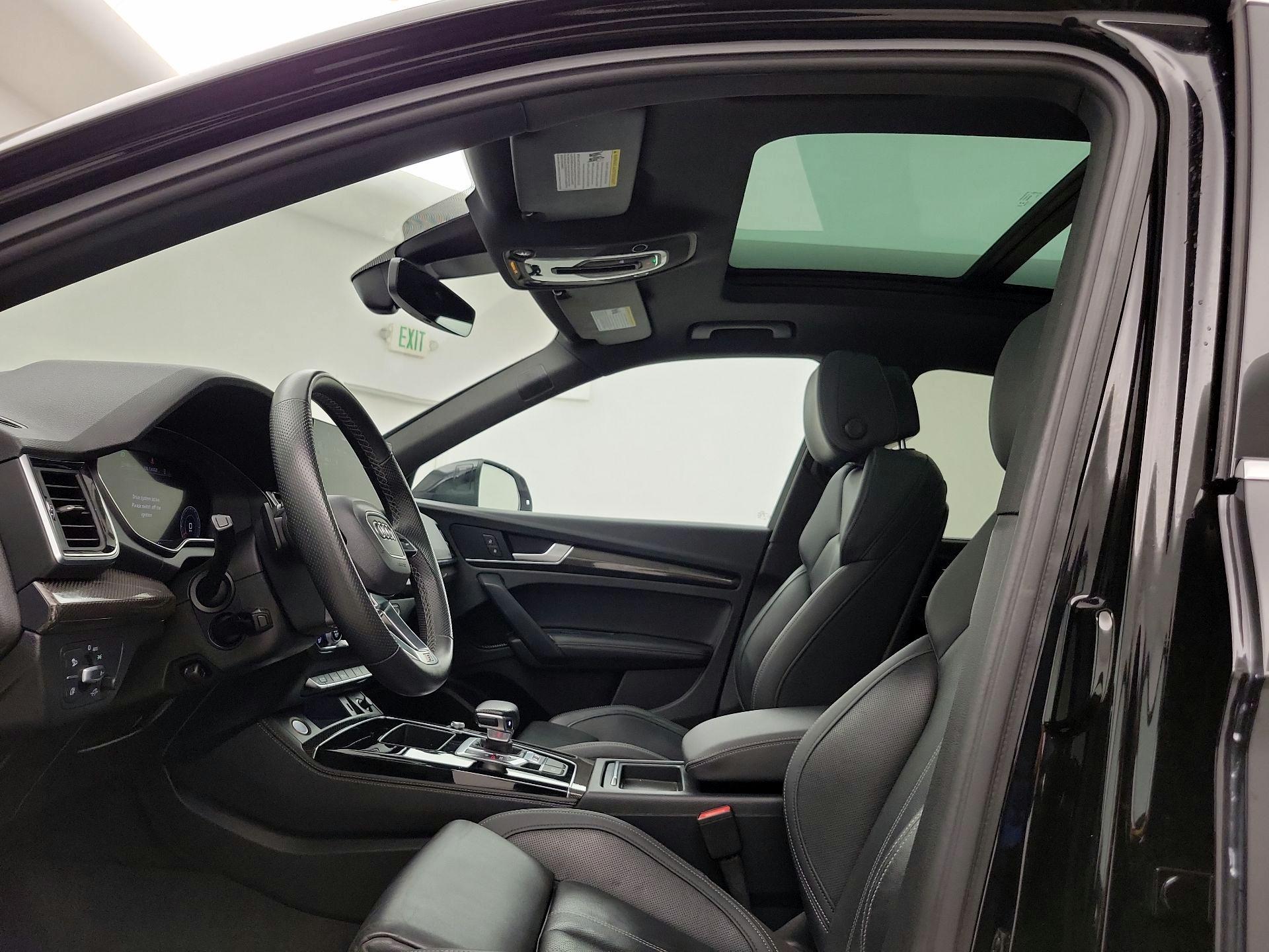 Thumbnail: 2022 Audi SQ5 - 20